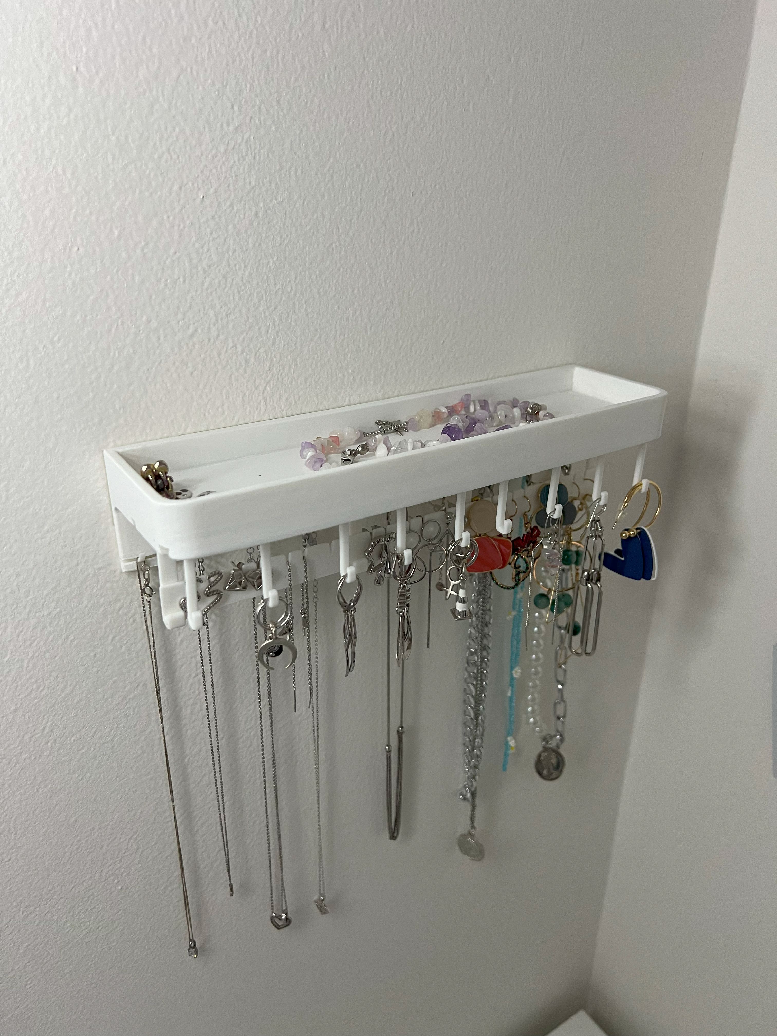 Jewelry wall hanger/organizer