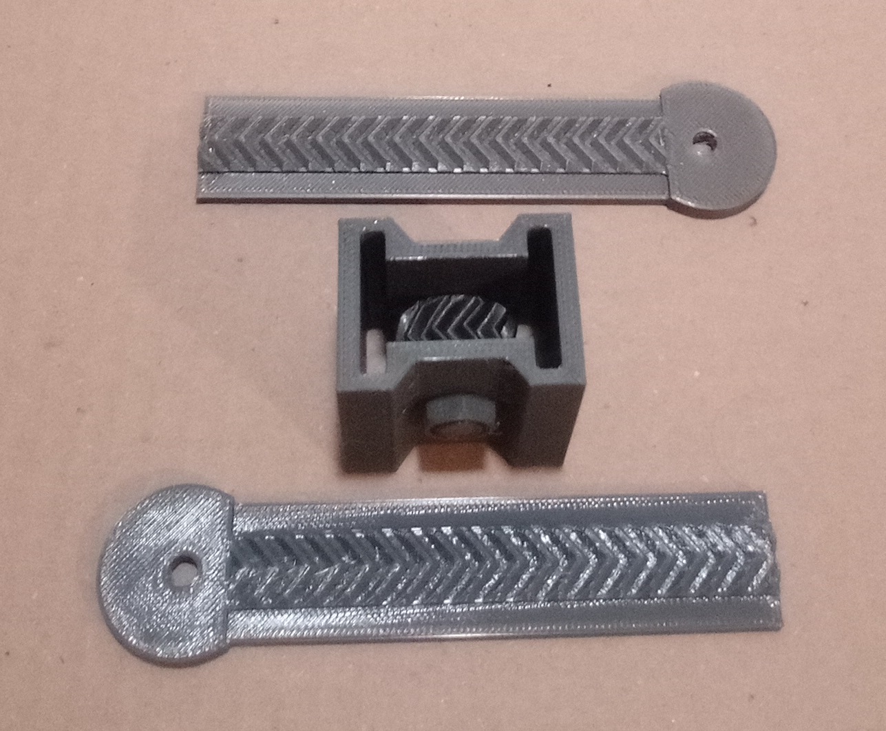 Adapter for reverse feed — thumbnail 3