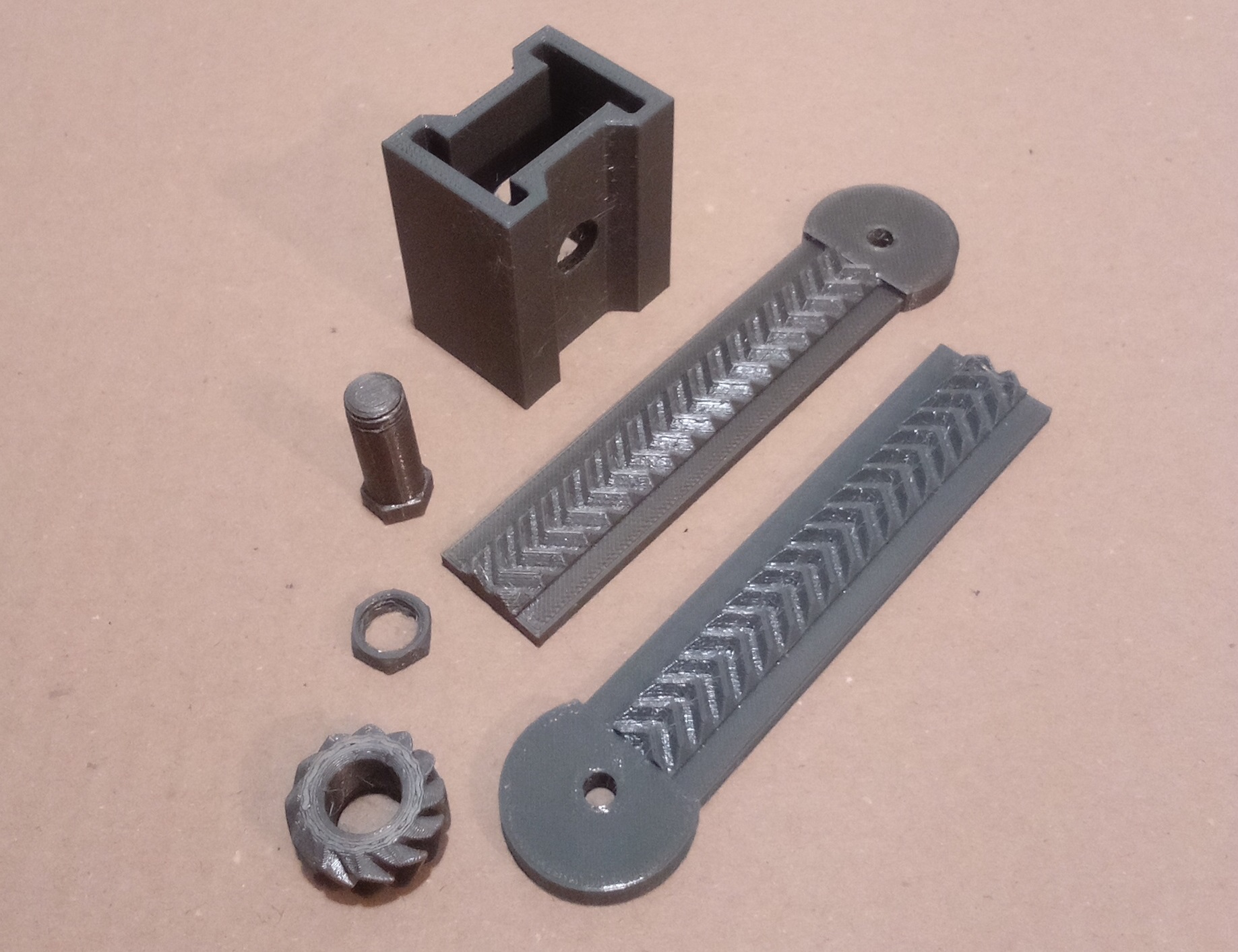 Adapter for reverse feed — thumbnail 2