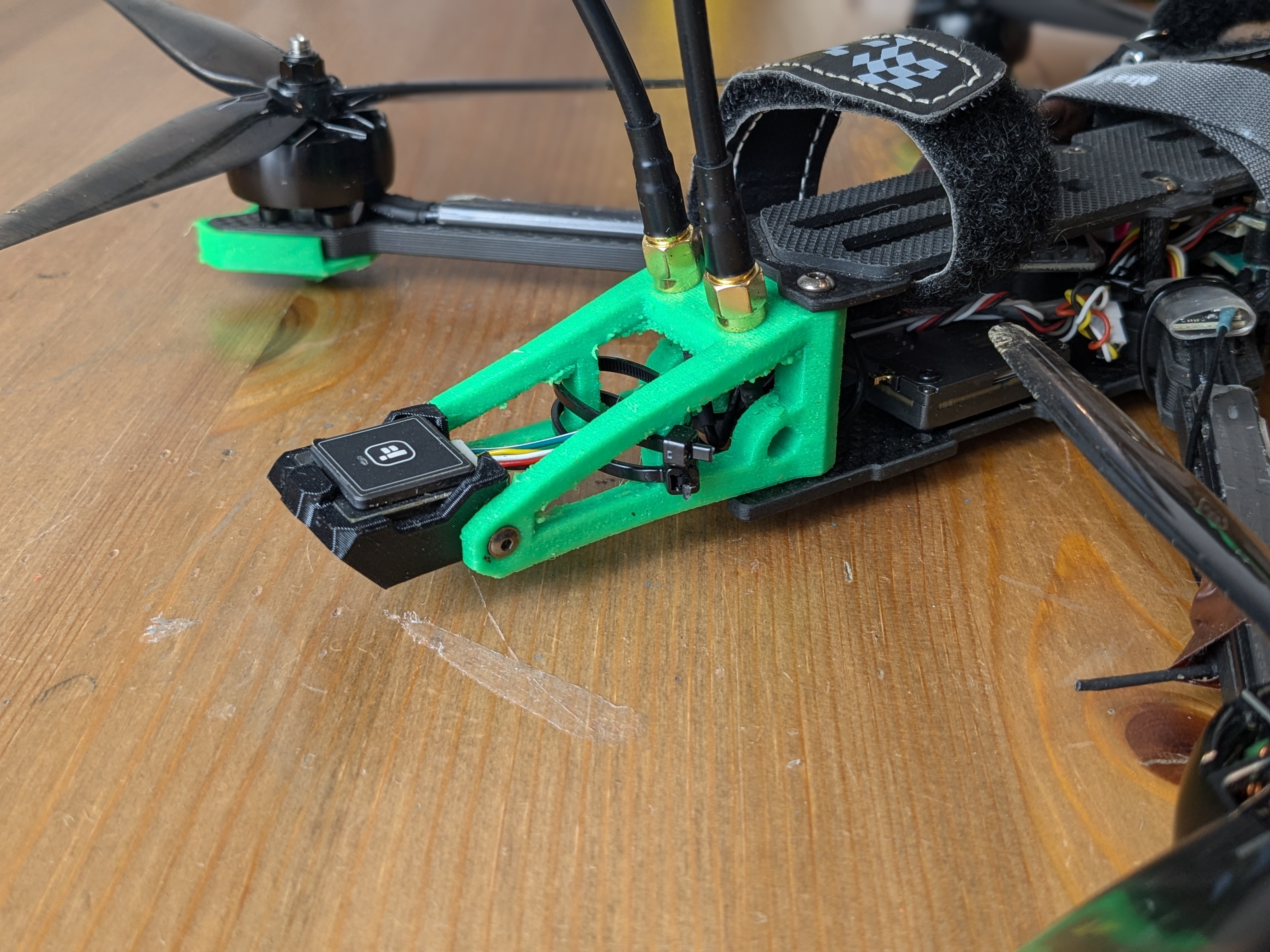 iFlight Chimera 7 GPS, Compass and VTX antenna mount for INAV