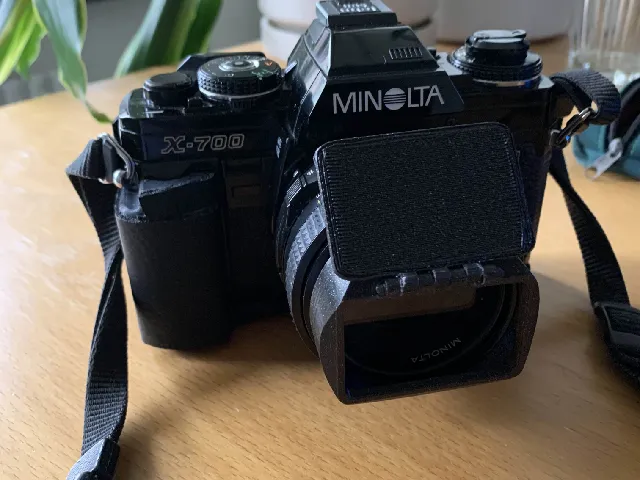 49mm lens hood with cap/cover