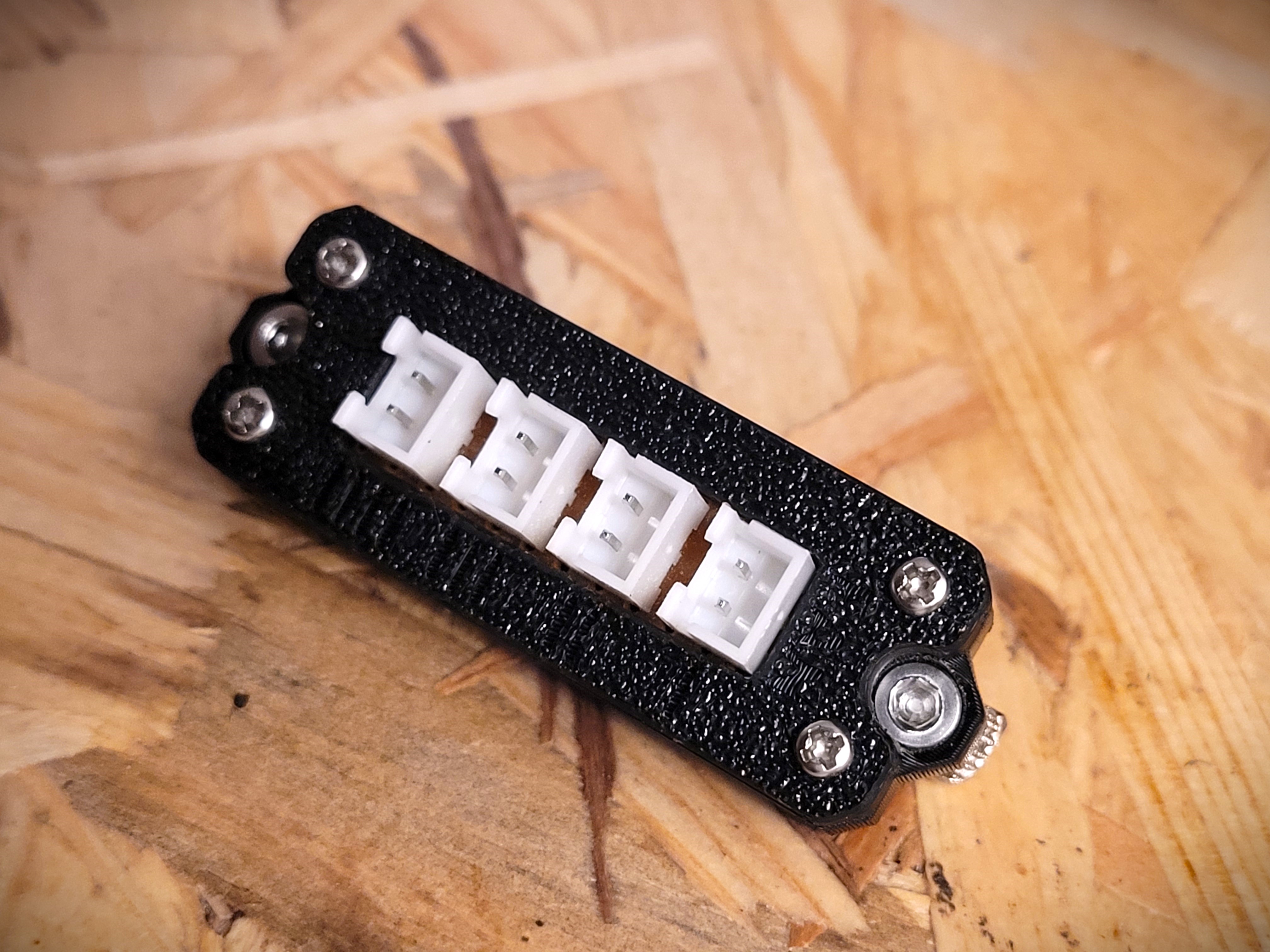 PCB FAN SPLITTER CASE FOR 2020 EXTRUSION