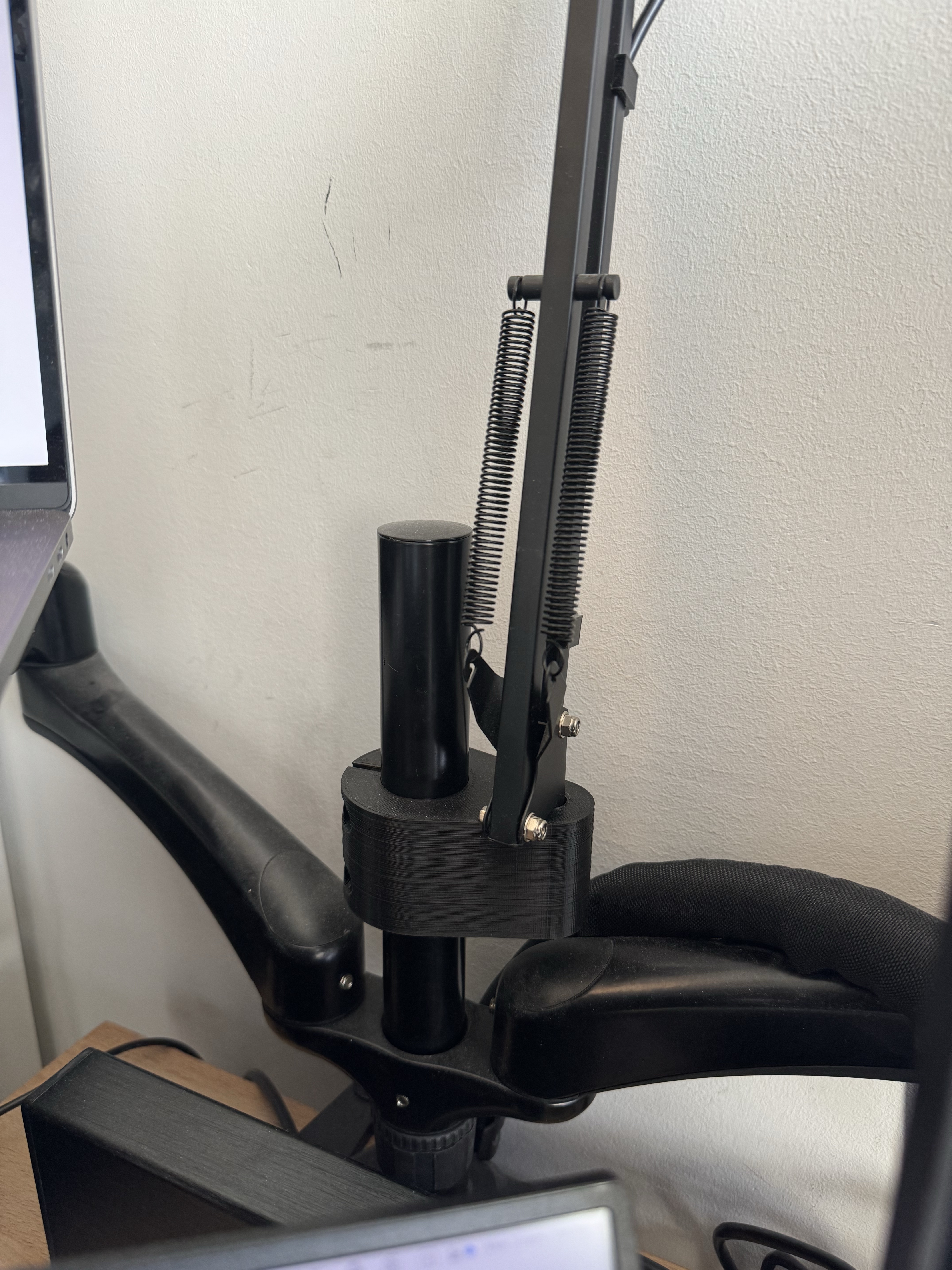 Microphone arm holder (customizable - 3df file)