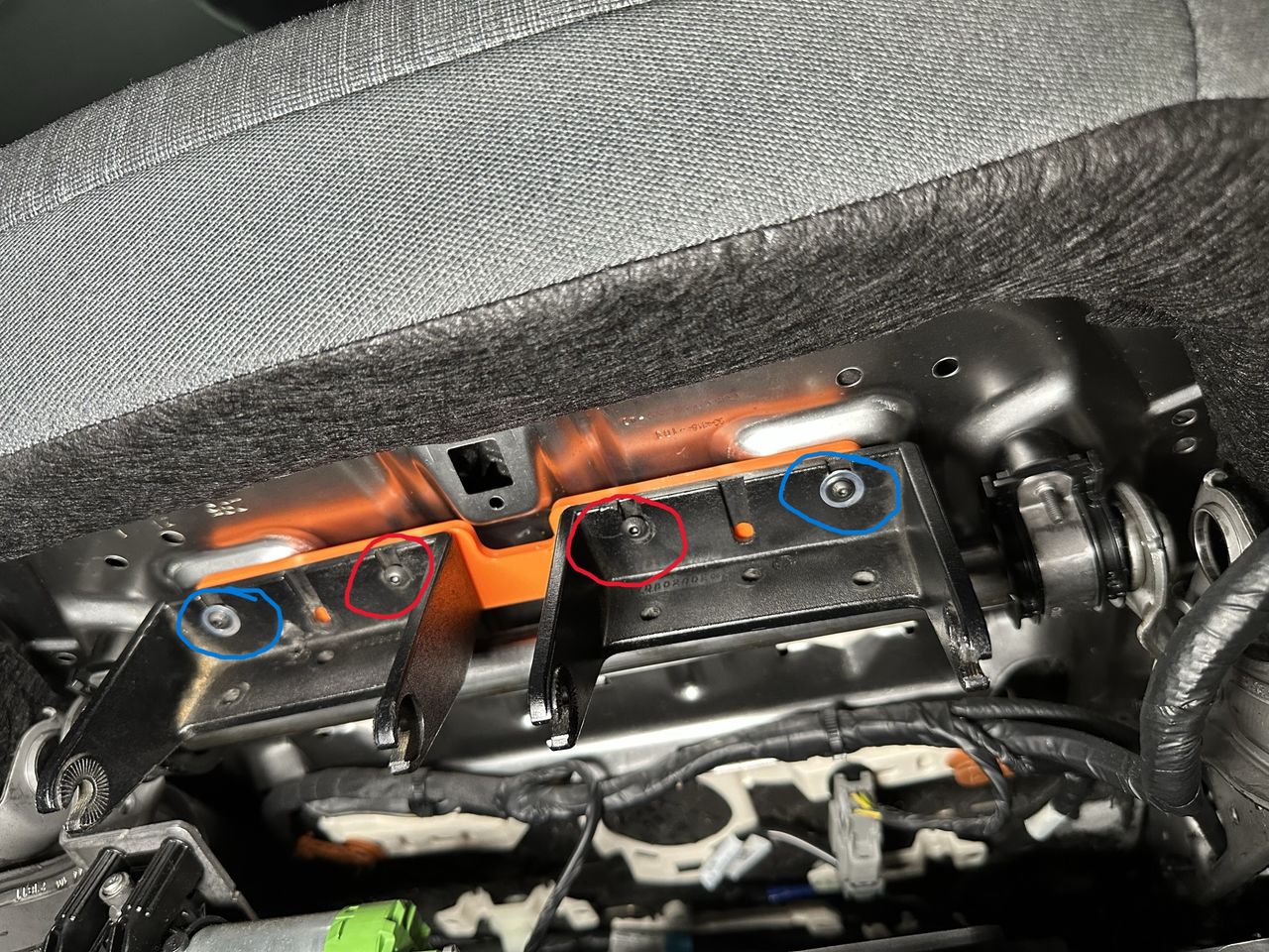 14 Gen F-150 Seat Motorola Hoparlör Dağı (Sadece Plastik Aparattır!!!)
