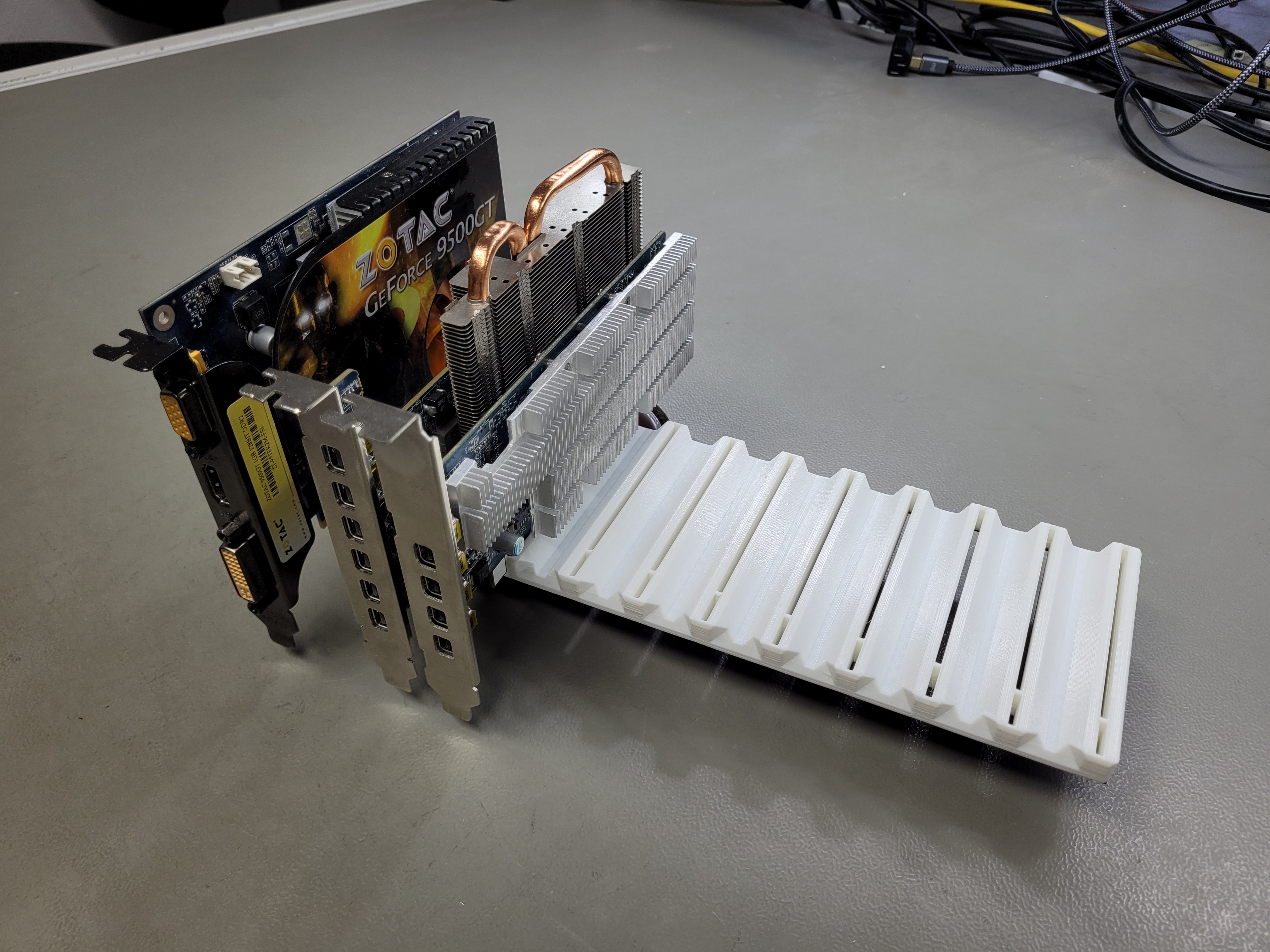 PCIe Sorting Holder x12