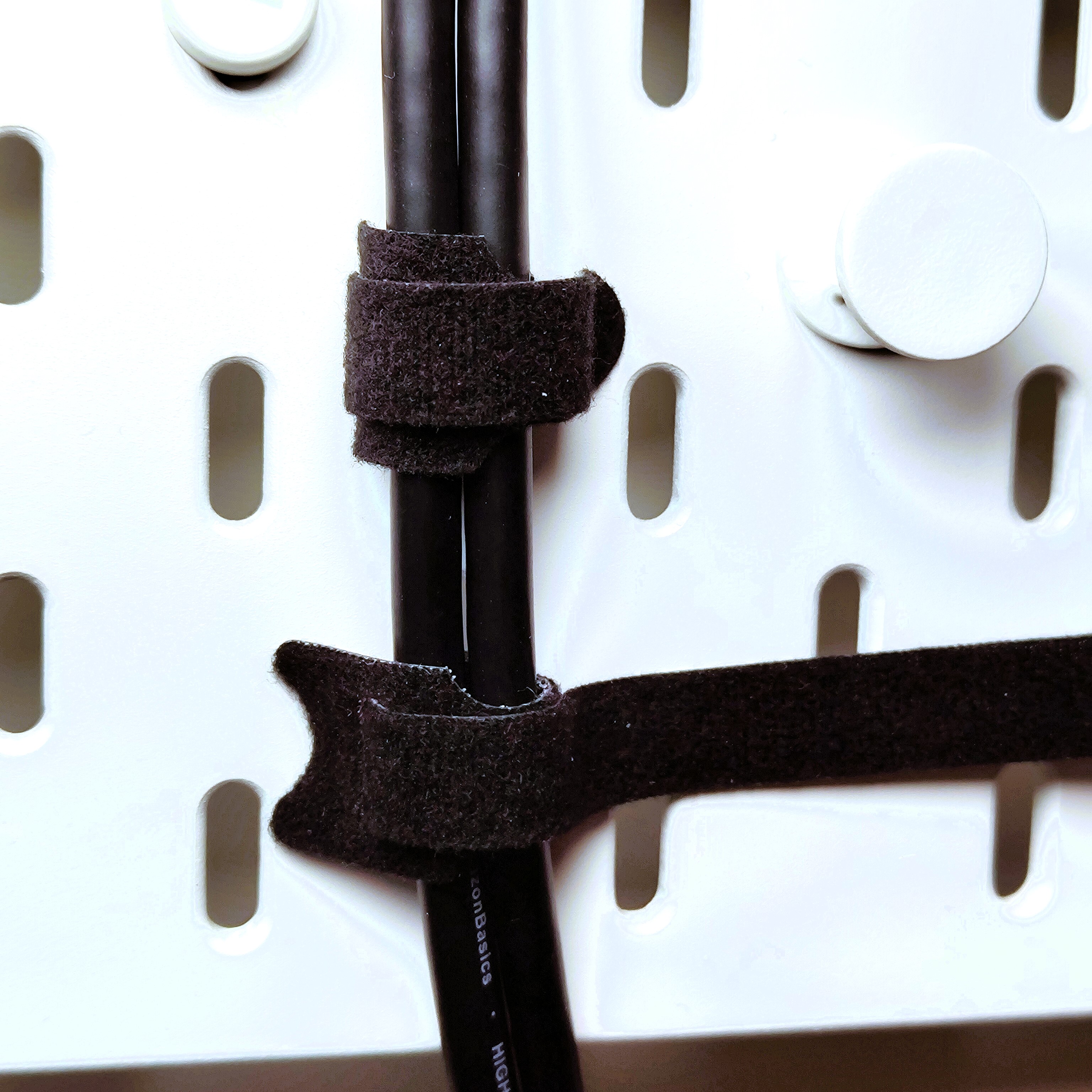 Ikea SKÅDIS Pegboard velcro cable tie mount by Marc Herter Download free STL model