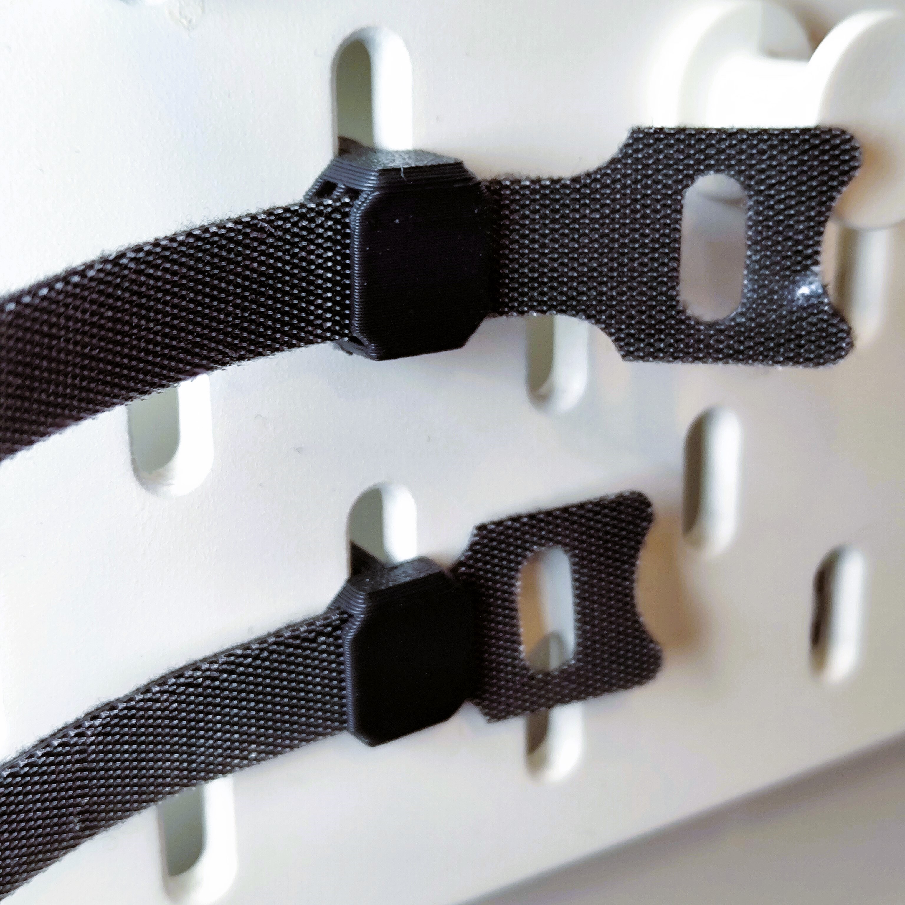 Ikea SKÅDIS Pegboard velcro cable tie mount by Marc Herter Download free STL model