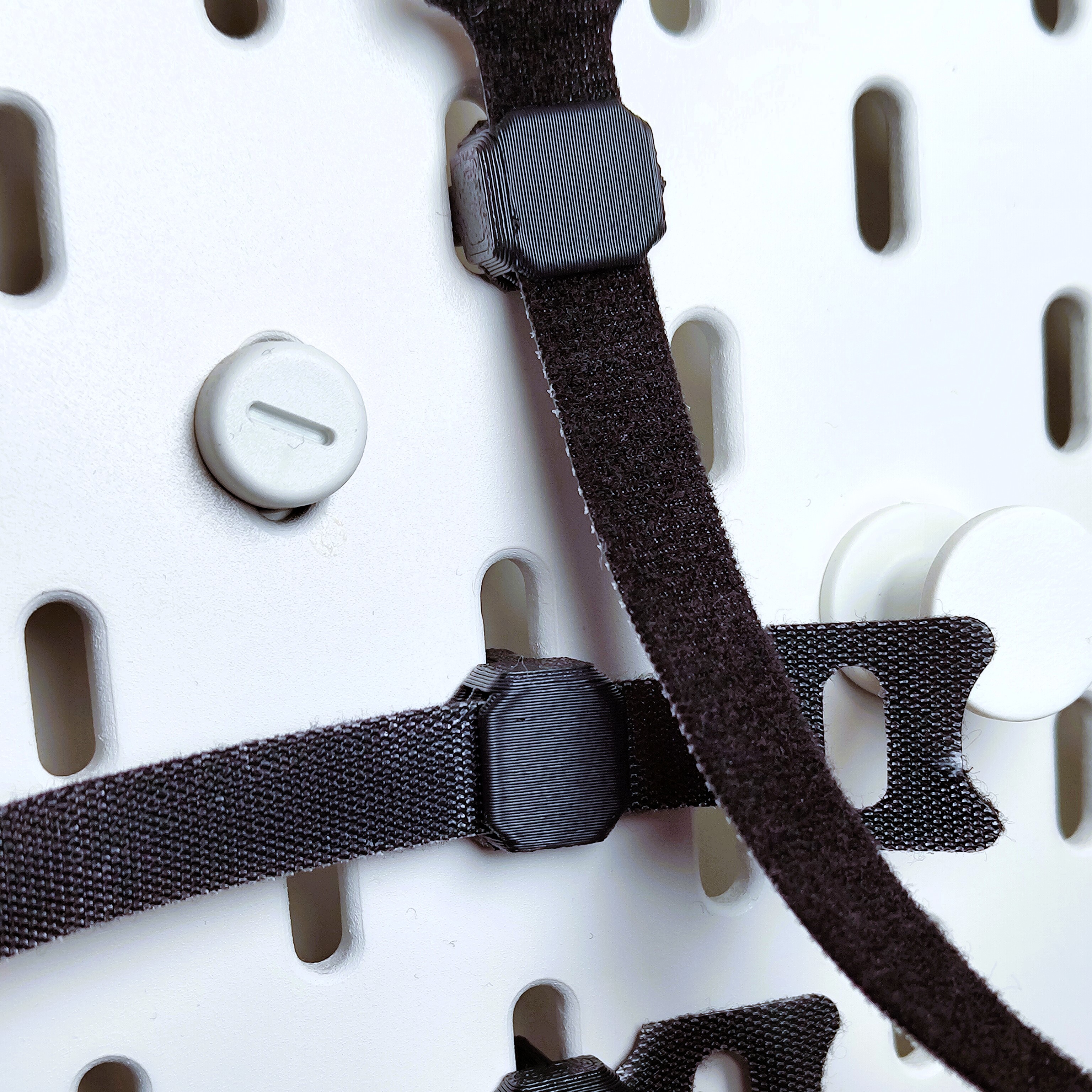 Ikea SKÅDIS Pegboard velcro cable tie mount by Marc Herter Download free STL model