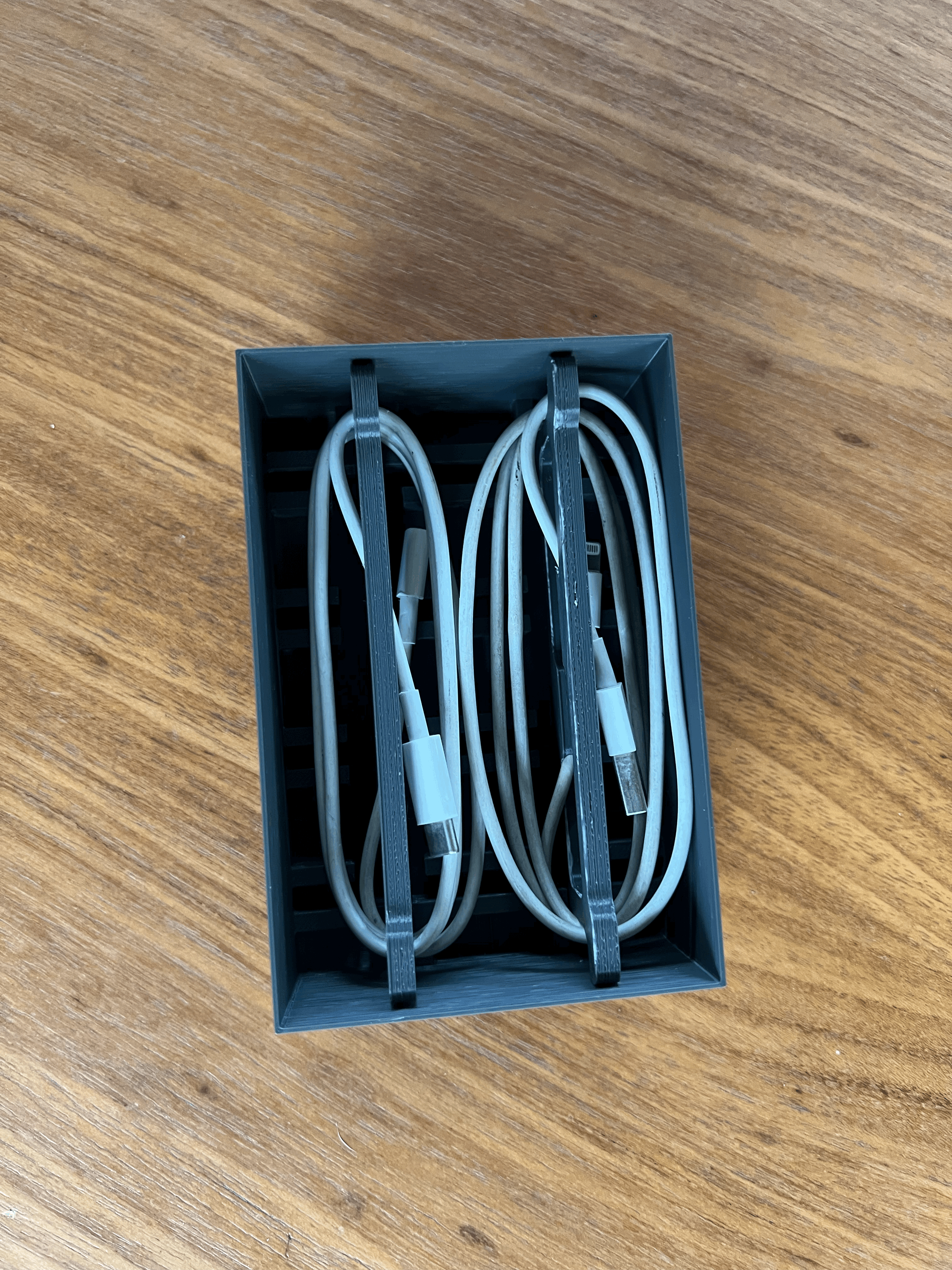 Miniatura 7 do modelo 3D Cable Organizer with gridfinity base