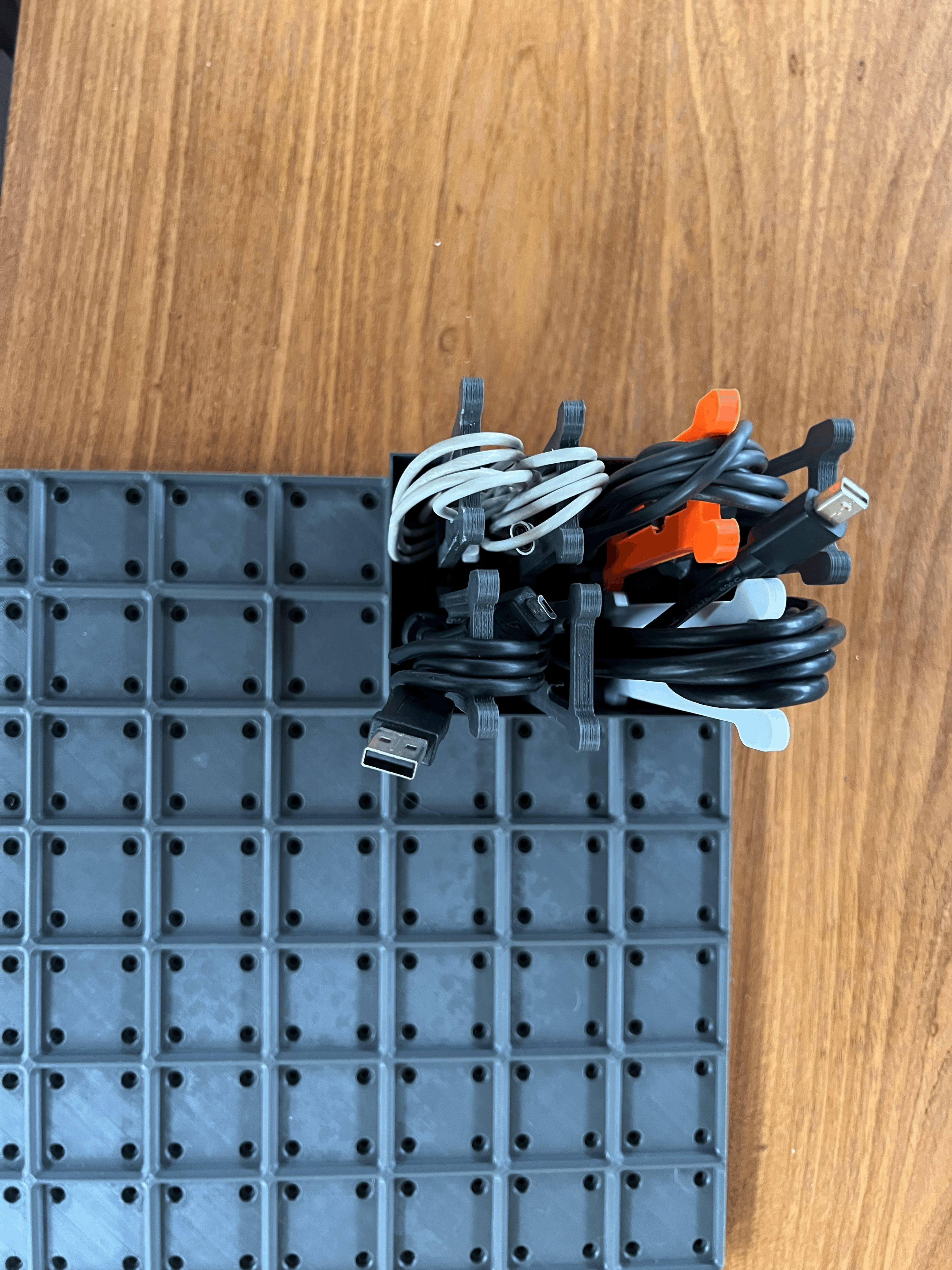 Miniatura 9 do modelo 3D Cable Organizer with gridfinity base
