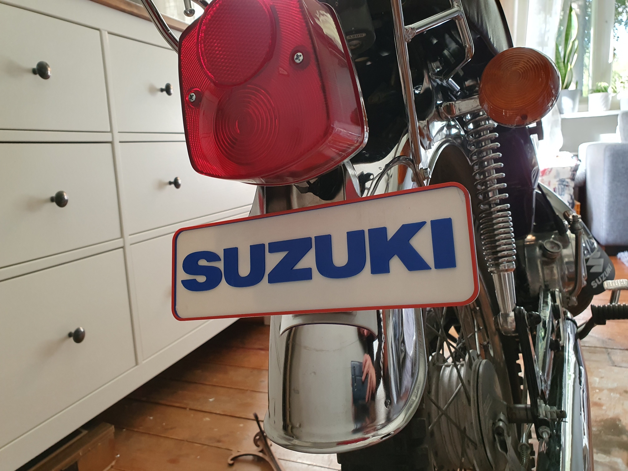 Suzuki sign/registationplate