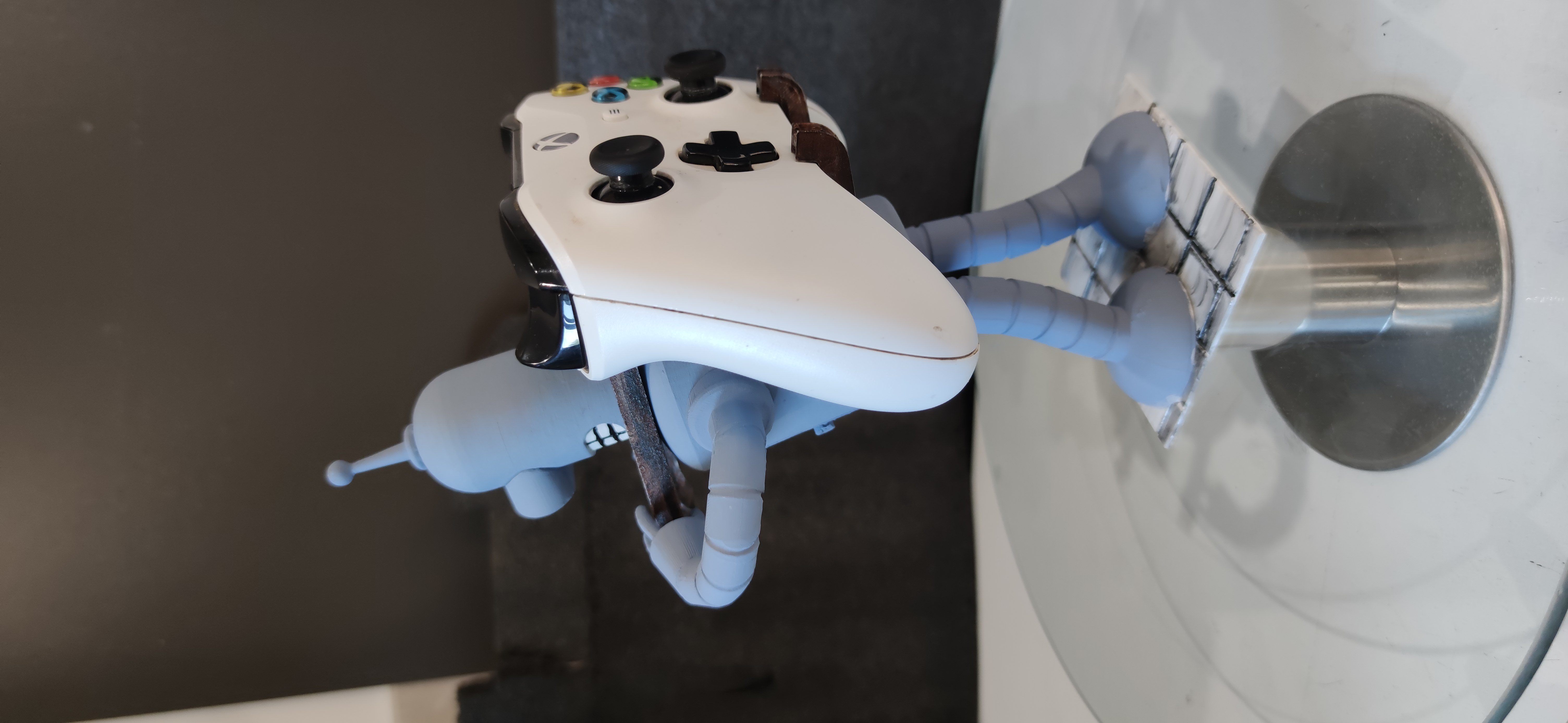 Bender Gamepad stand — miniatura 3