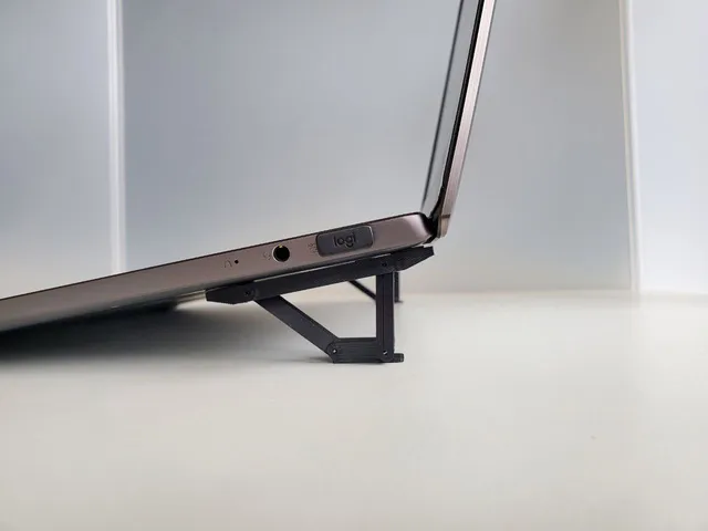 V2 Minimalistic Laptop folding feet - heavy duty landing gear