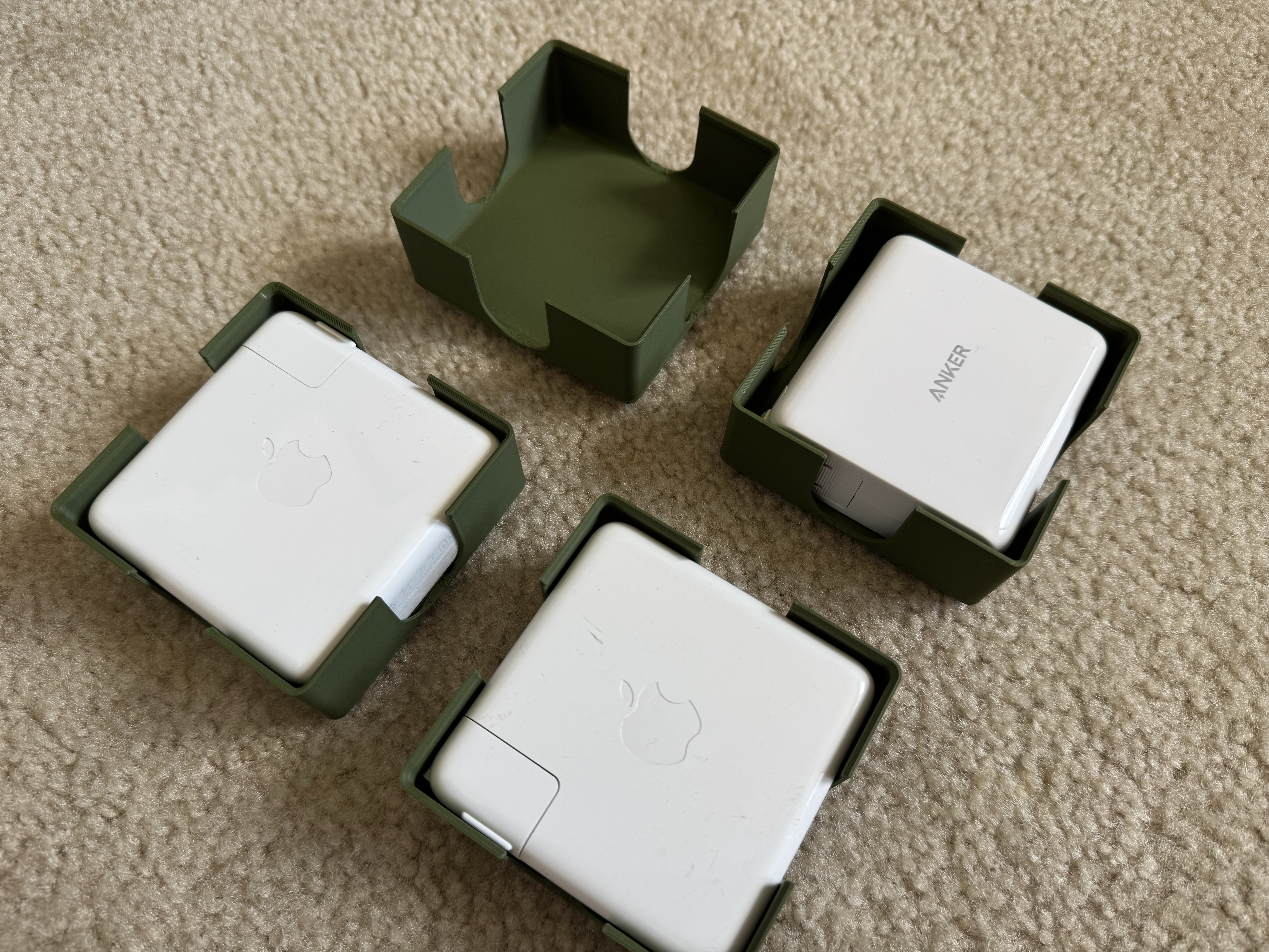 Stackable Gridfinity MacBook Charger Holder — miniatura 3