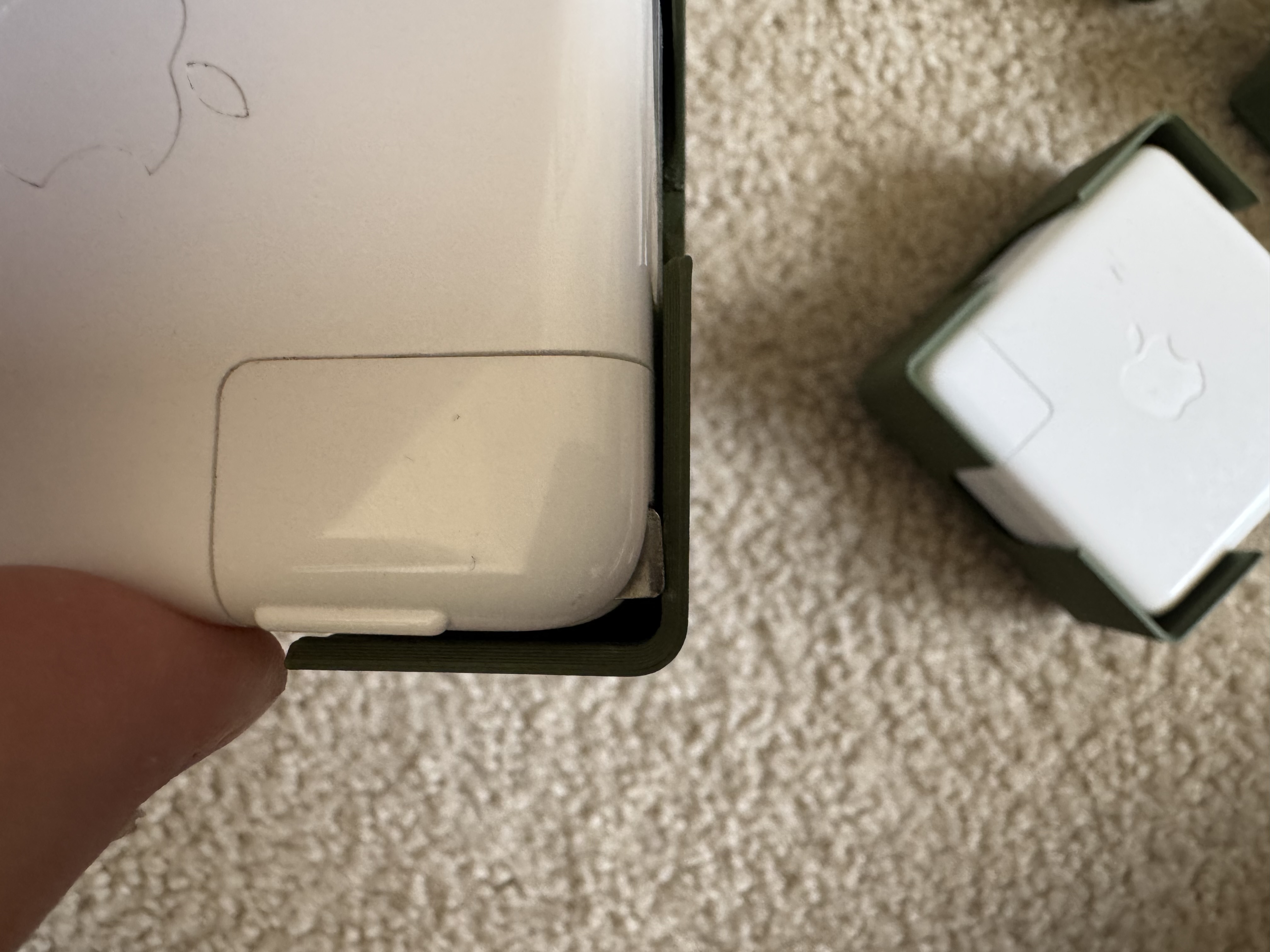 Stackable Gridfinity MacBook Charger Holder — miniatura 2