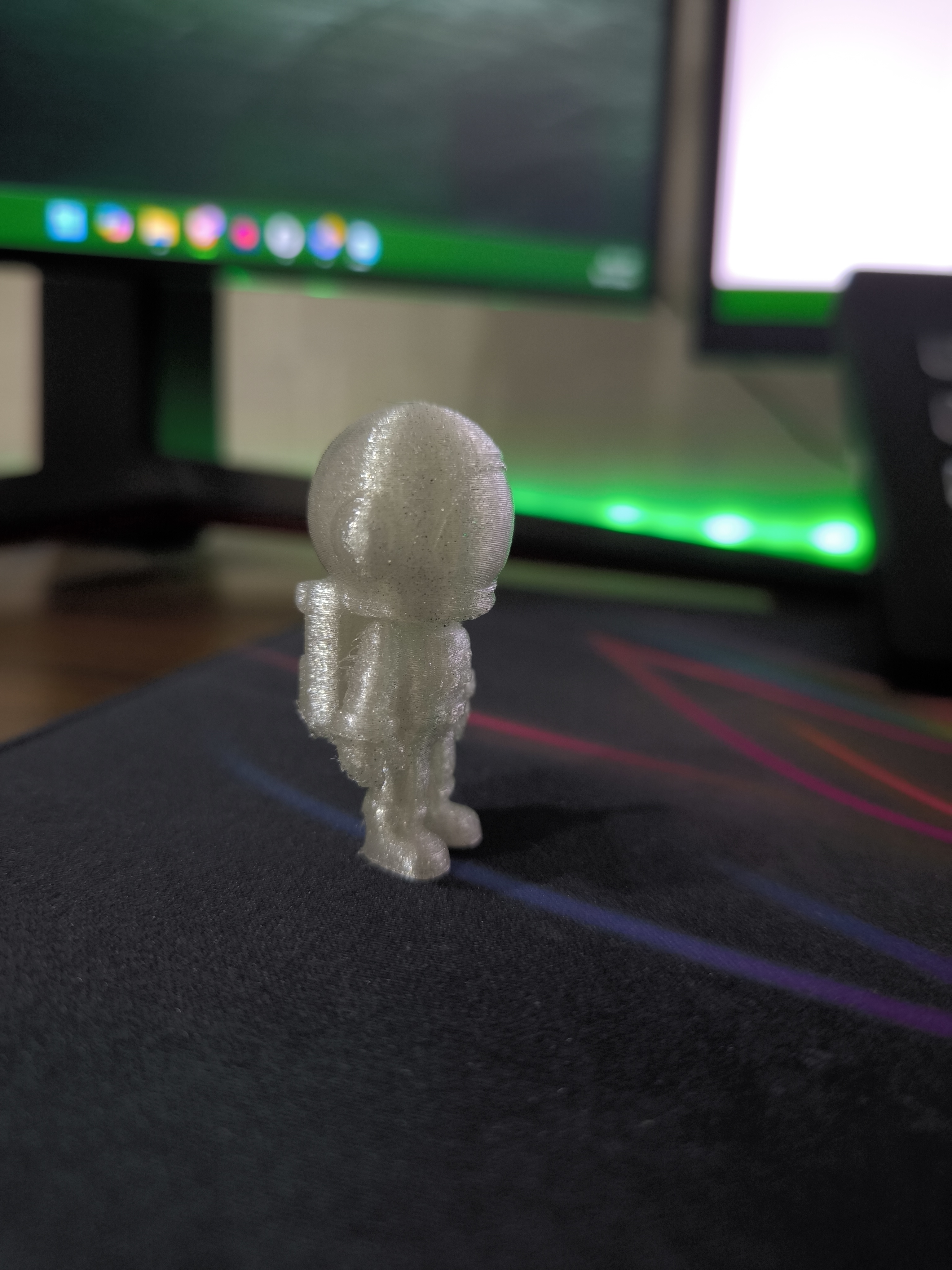 Cute Spaceman Standing — miniatura 2
