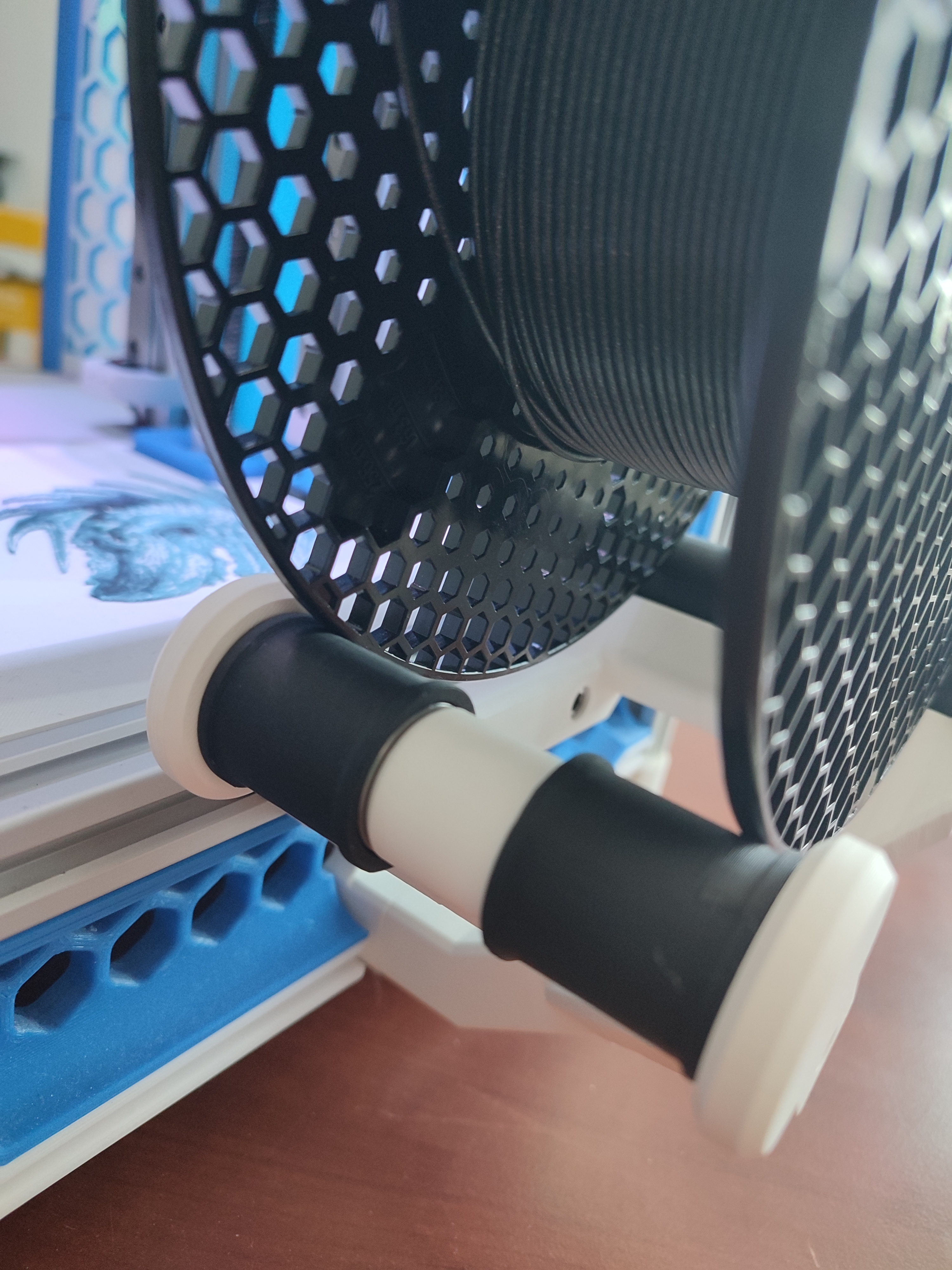Miniatura 2 do modelo 3D Tiny-M / Universal Spool Holder with Mini Rollers
