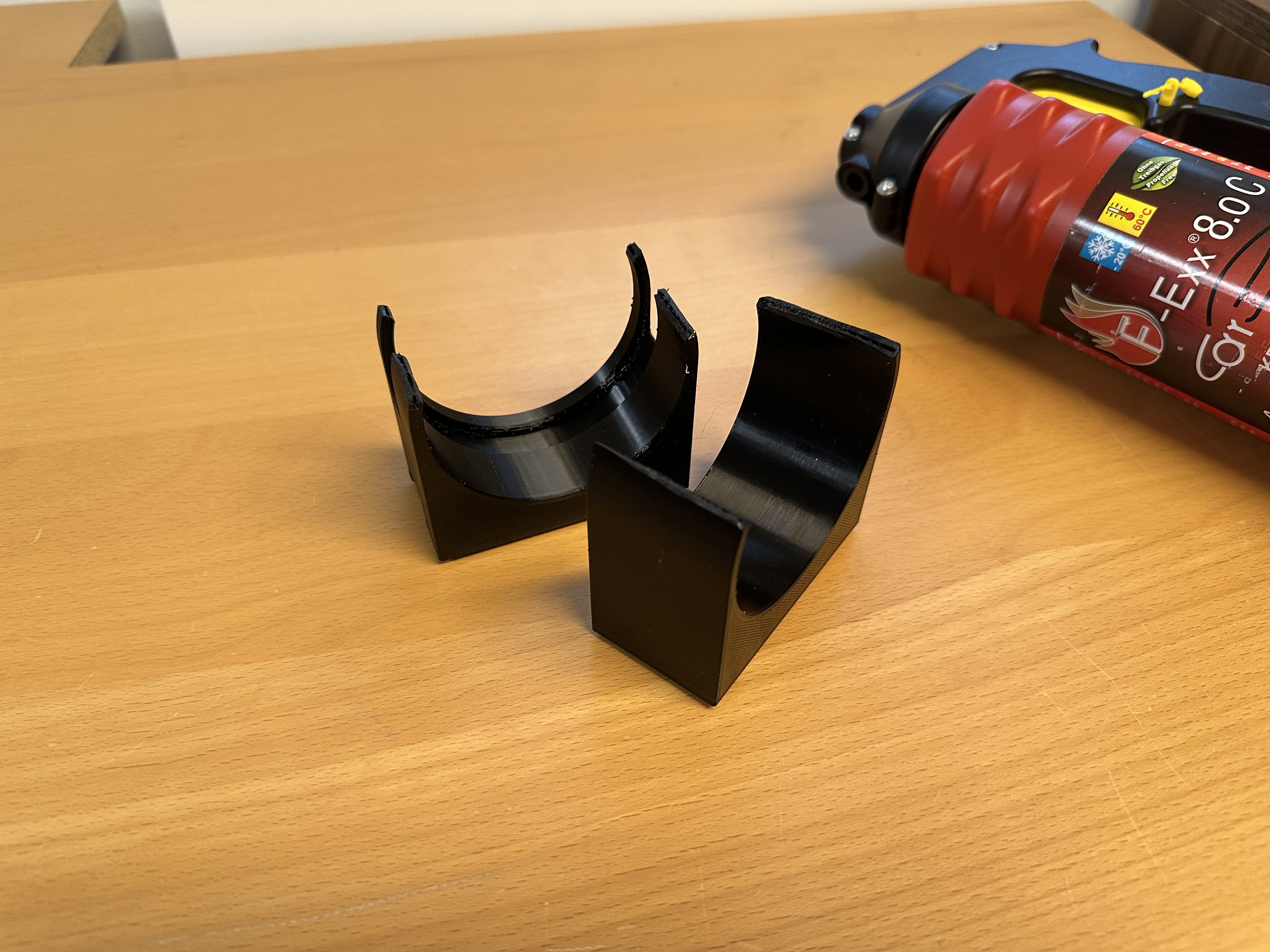 FExx 8.0C Car Fire Extinguisher Holder / Mount with Velcro by 7VeoG33k