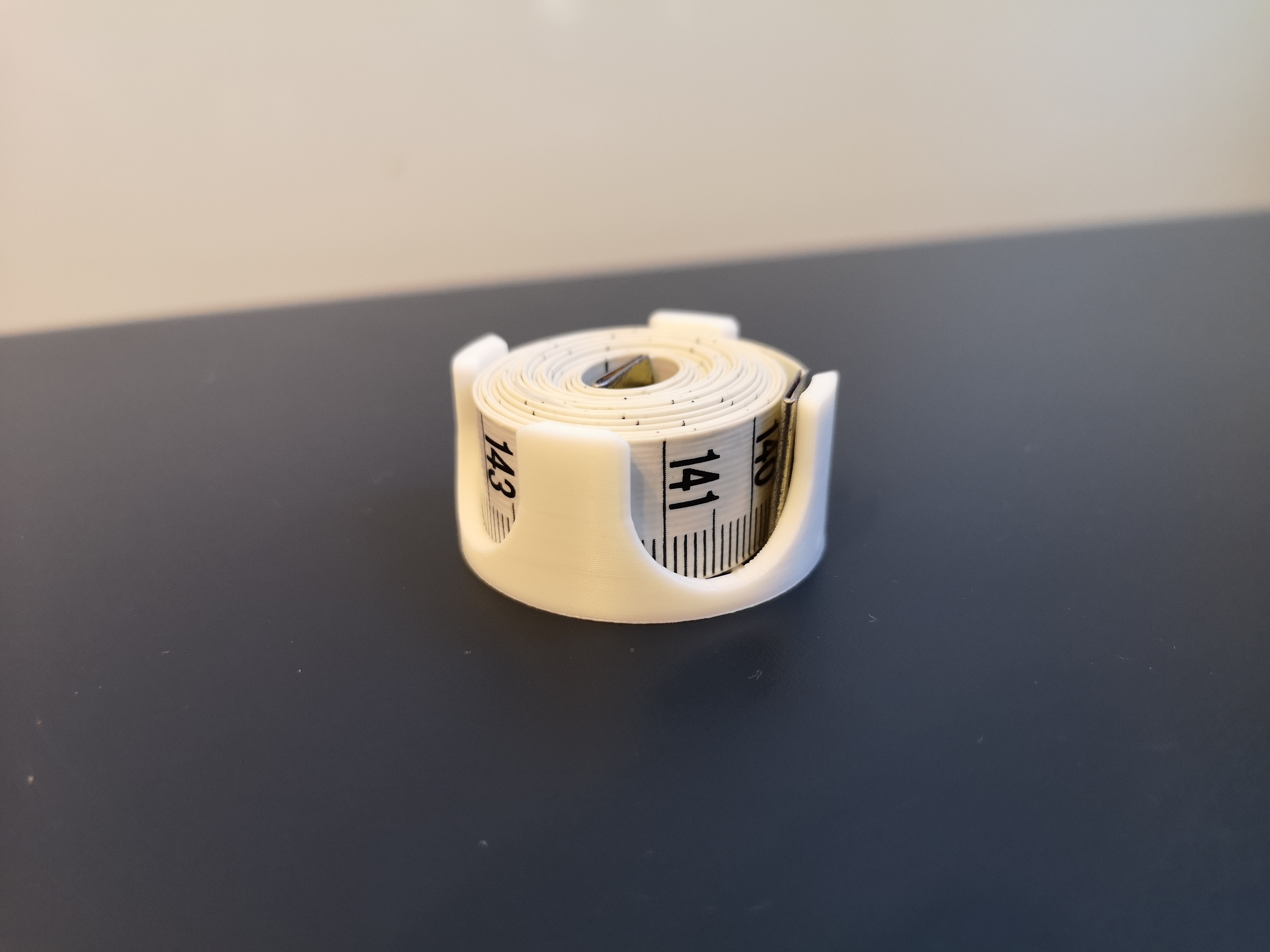 150cm Sewing Tape Measure Holder by Majkelini0 Download free STL