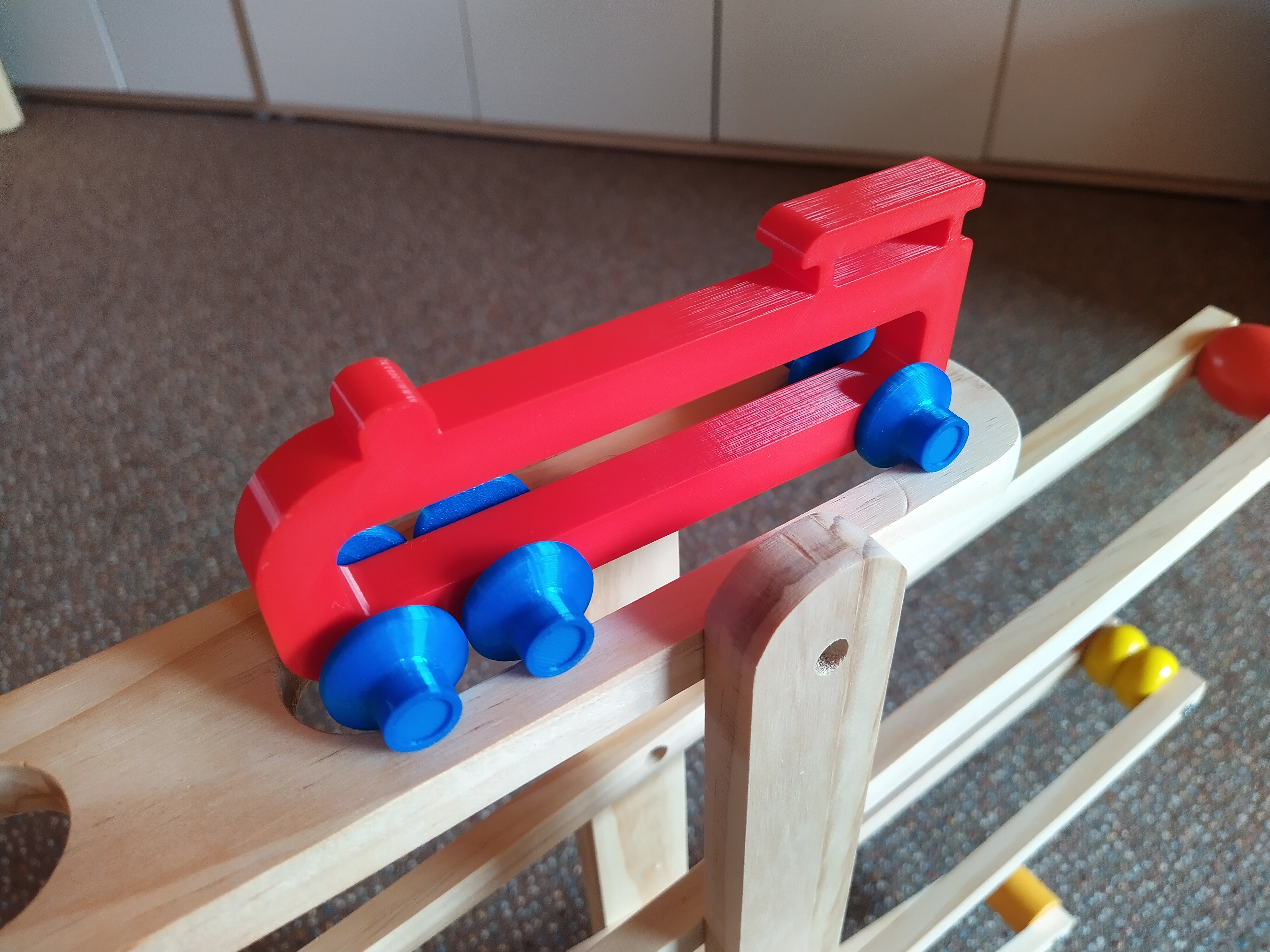 Ball track - locomotive/Klučková dráha - mašinka