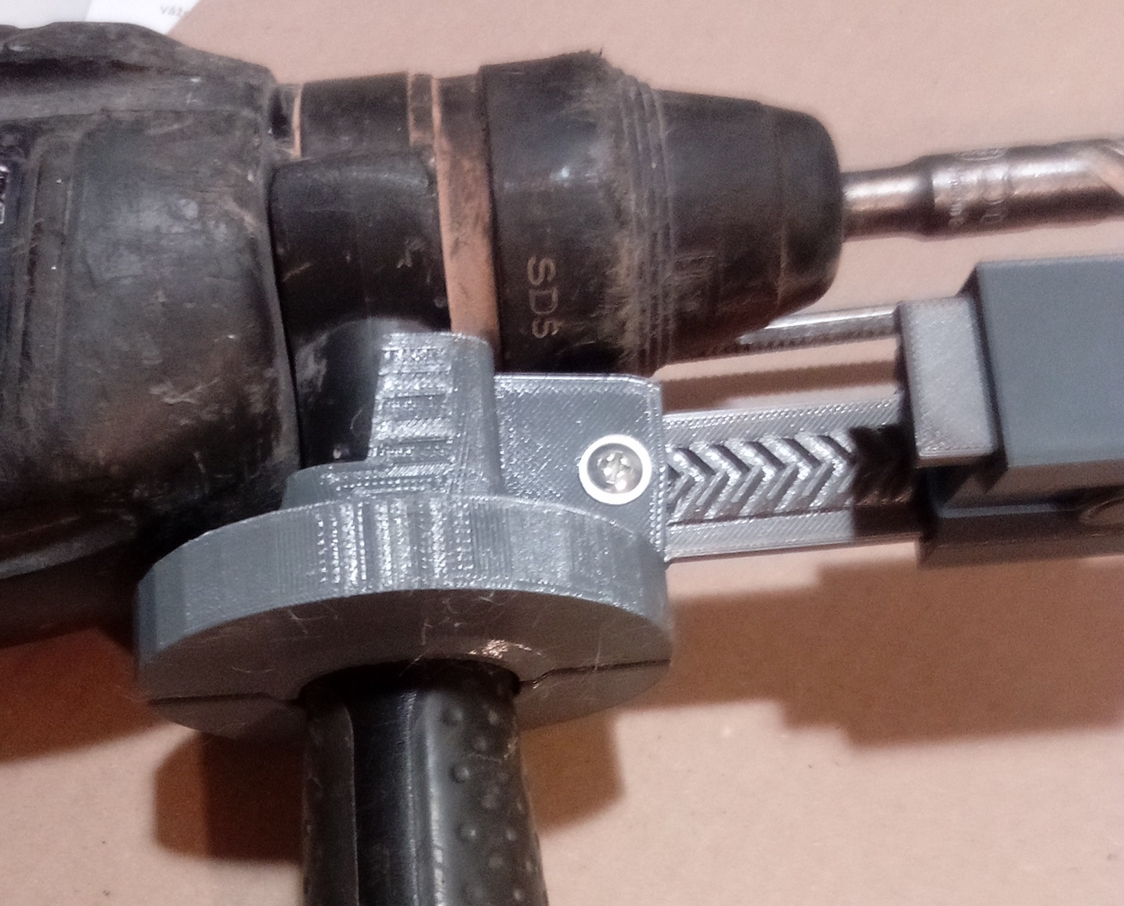 Tool holder for Bosch GBH series drilling hammers