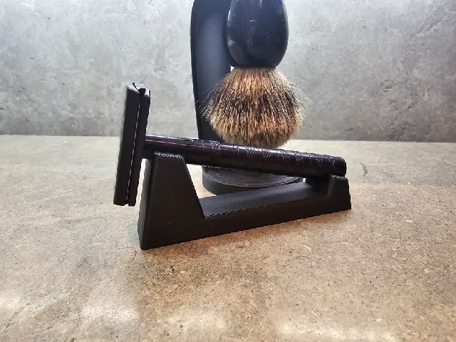 Henson Razor Stand with room for weight