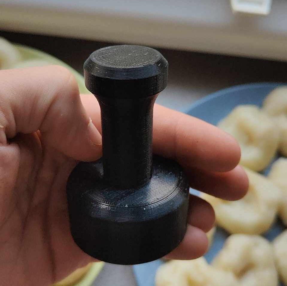 Coffee press tamper for coffee machine. DIA = 50,8 mm