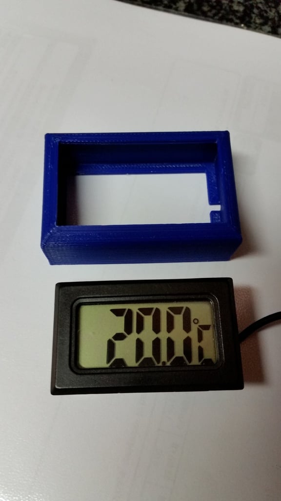 Digital temperature sensor housing case