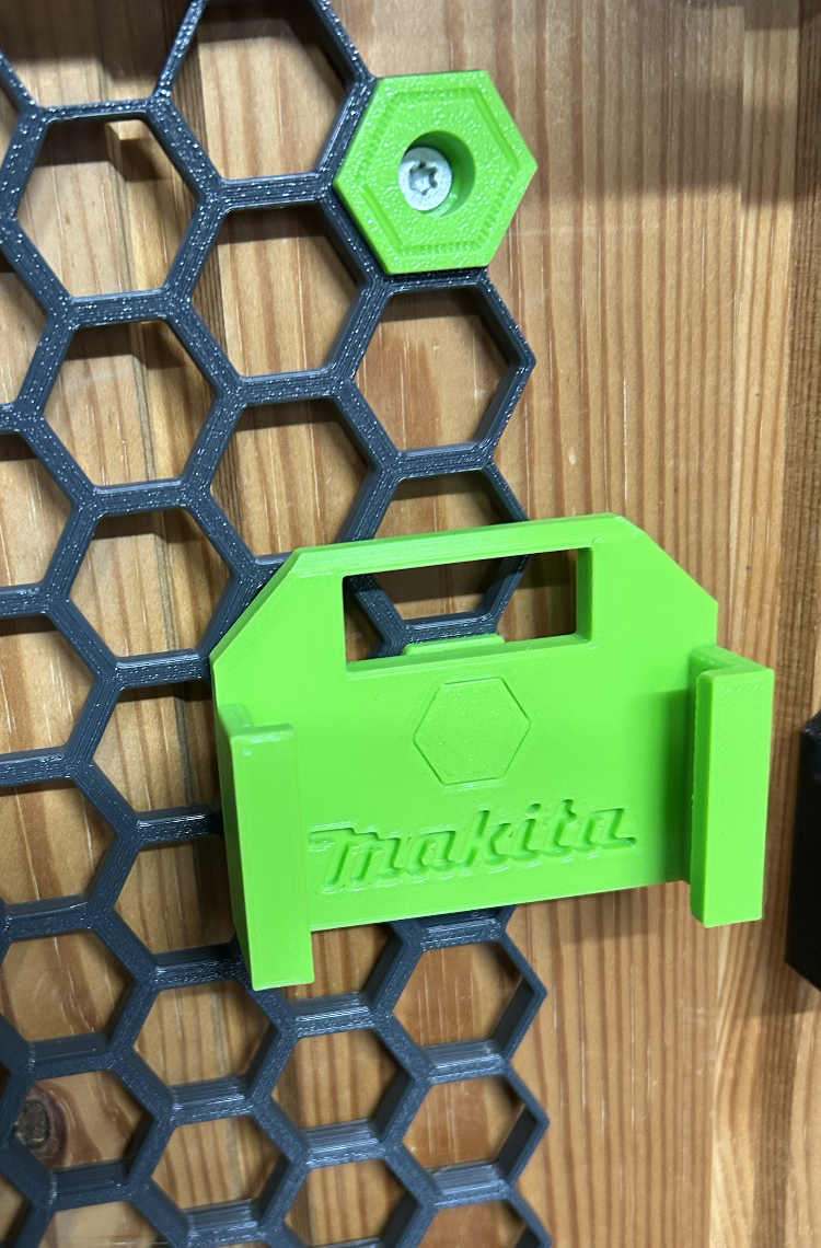 Makita 18v battery holder for HoneyComb Wall