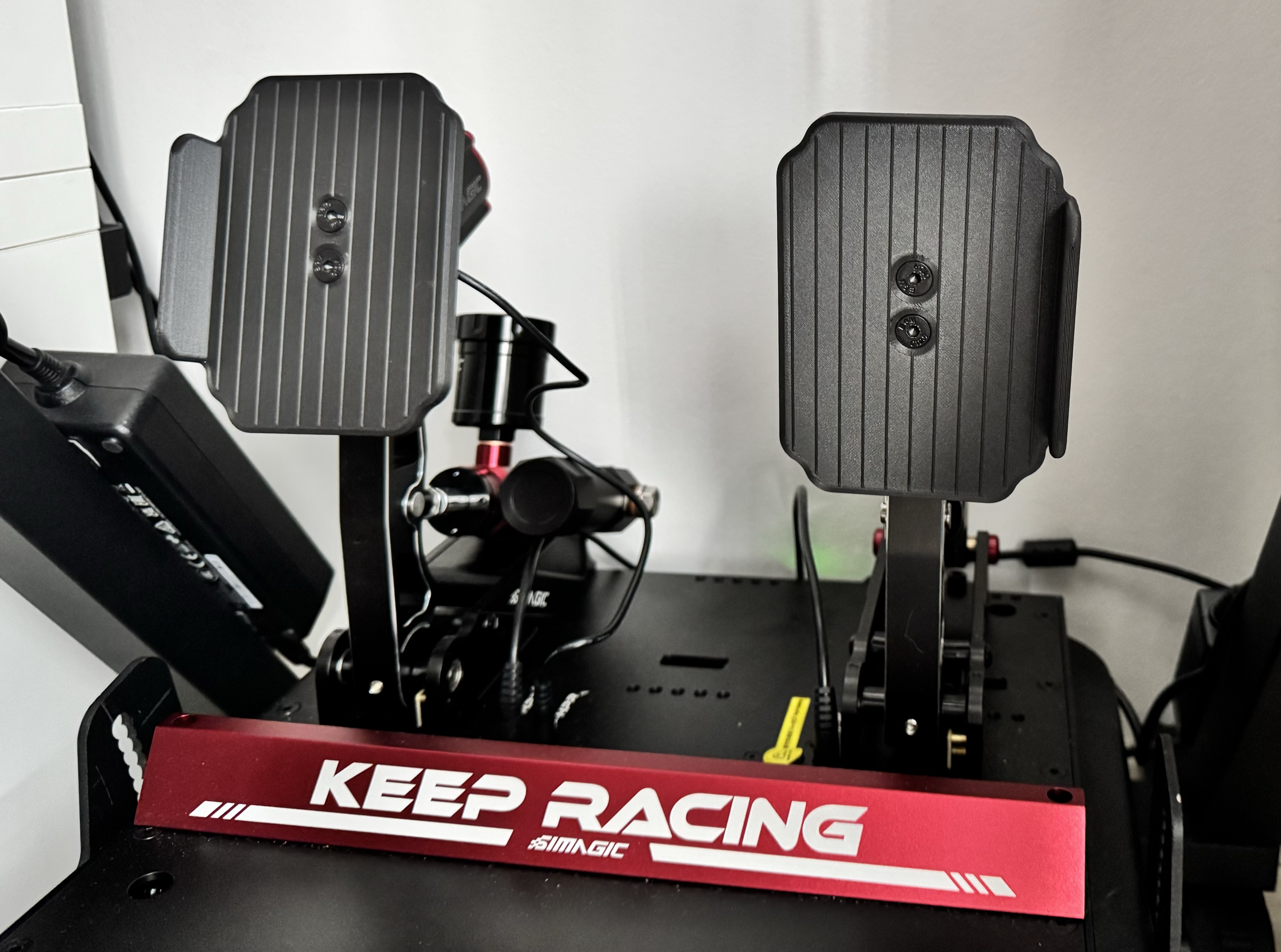 Simagic P1000 (F) Pedal Plate with Sidestop