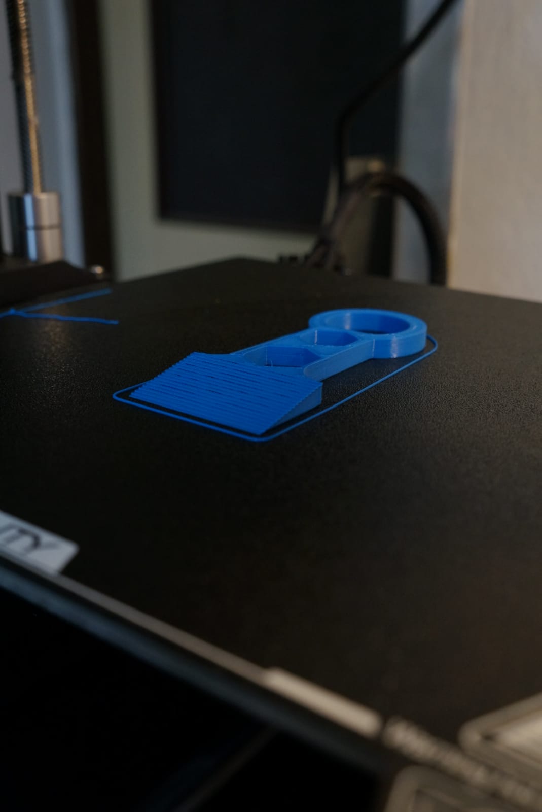 Miniatura 2 do modelo 3D Small compact bed scraper