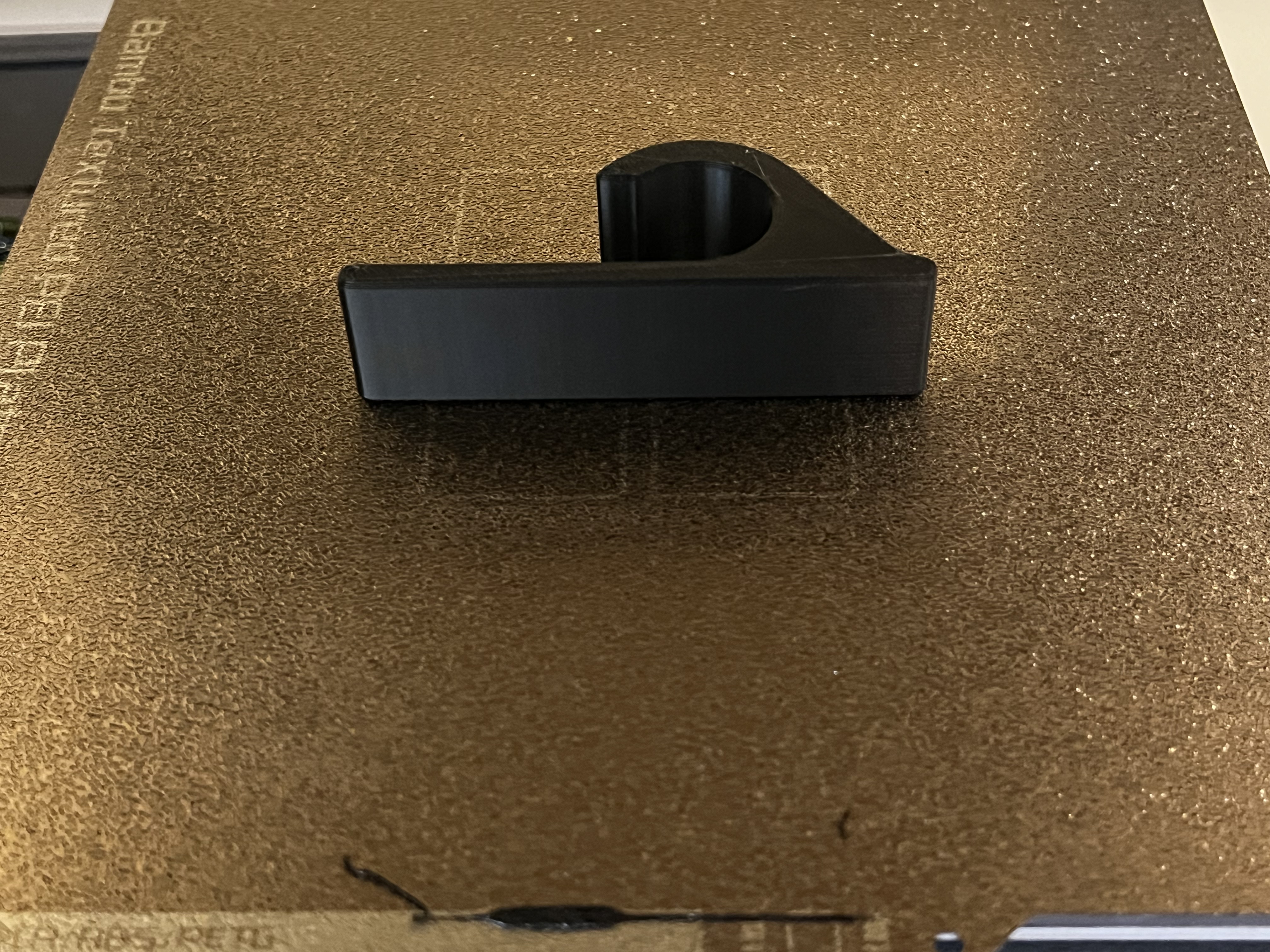 Miniatura 2 do modelo 3D Command Strip Hook (Large)