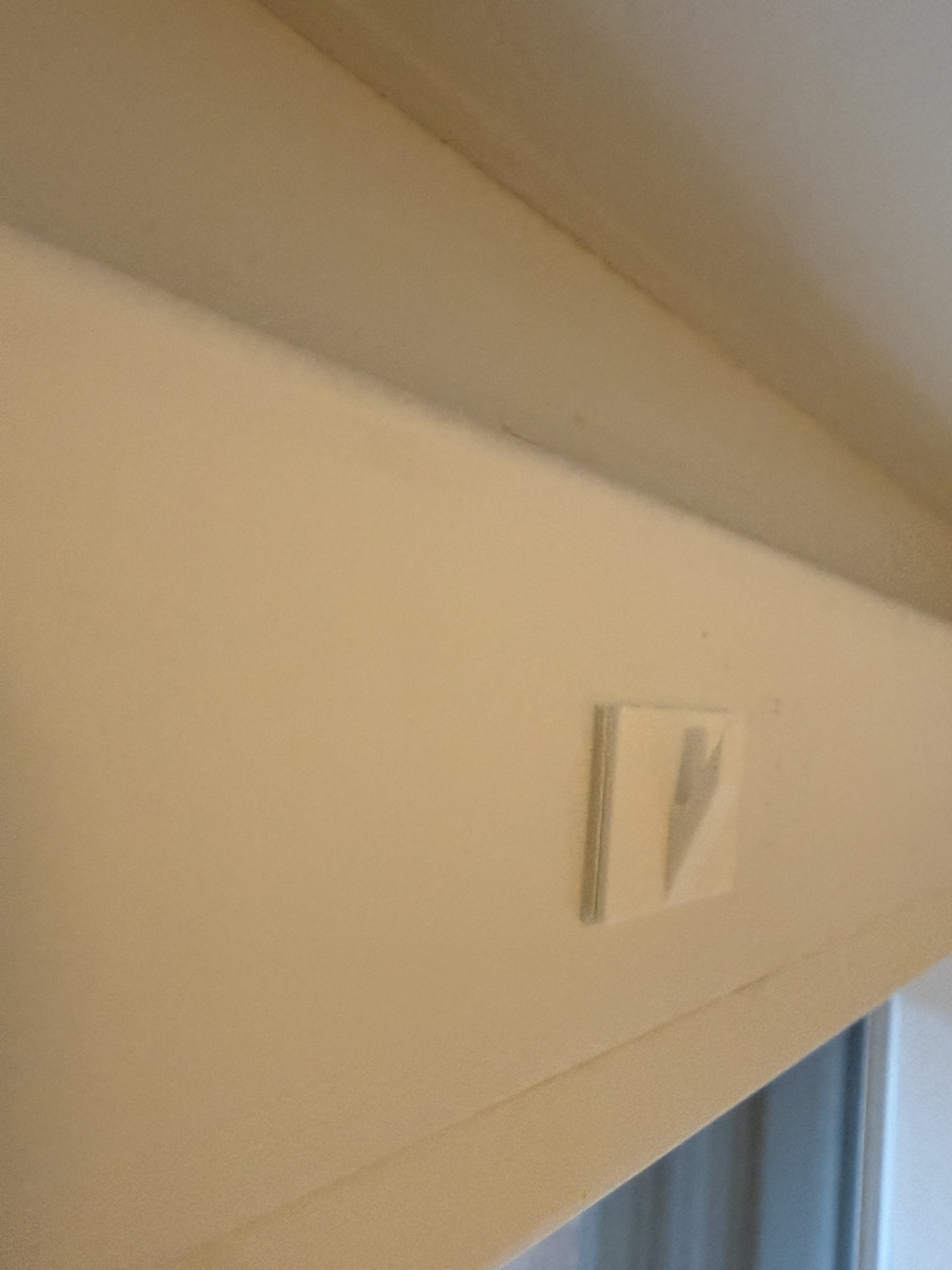 decoration holder with Tesa Mounting Tape / Halter für Dekoration Tesa Montageband