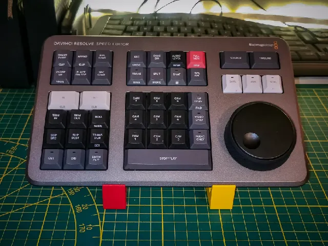 Davinci Resolve Speed Editor Stand