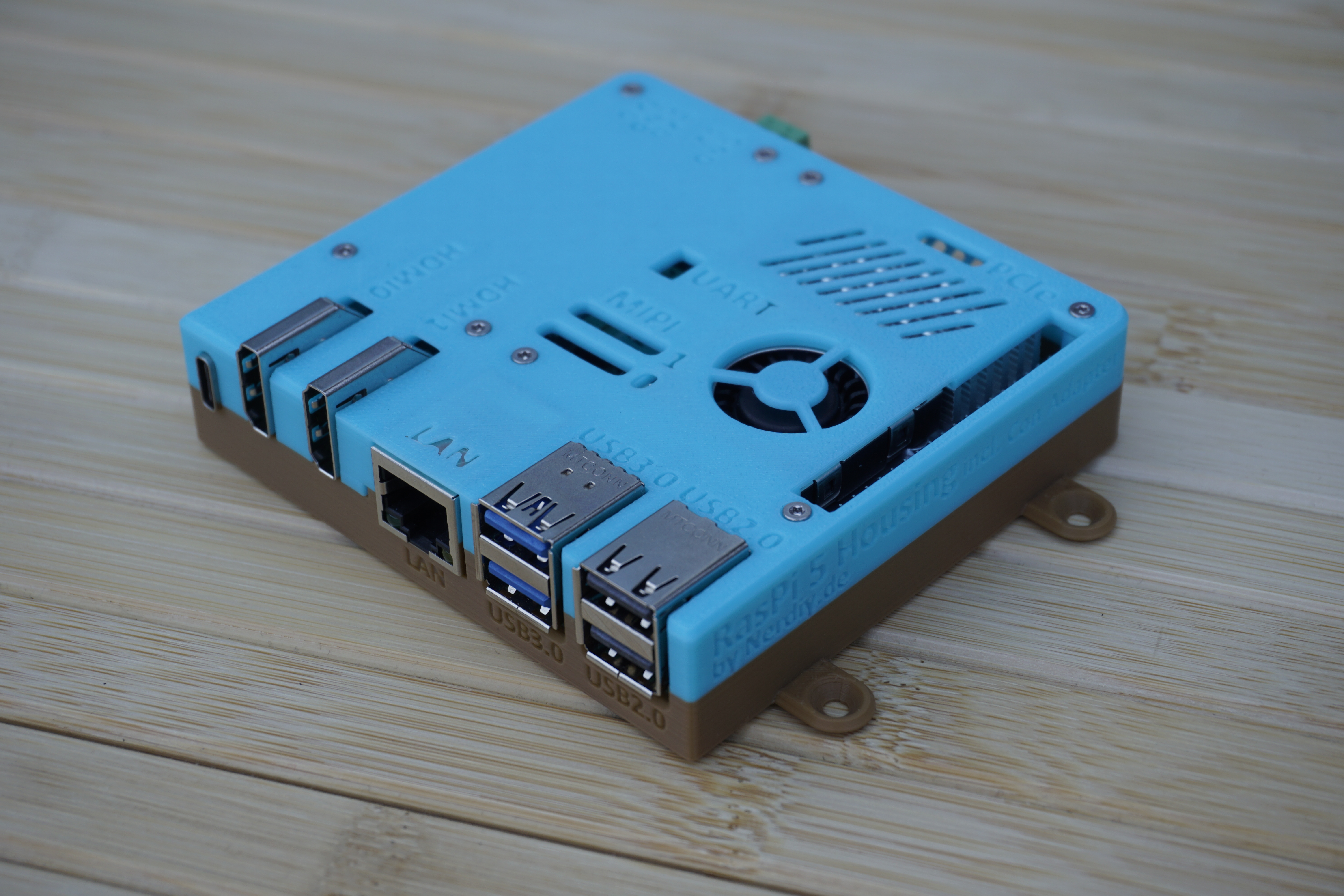 Raspberry Pi 5 & Waveshare Connector Adapter Housing by Nerdiy.de