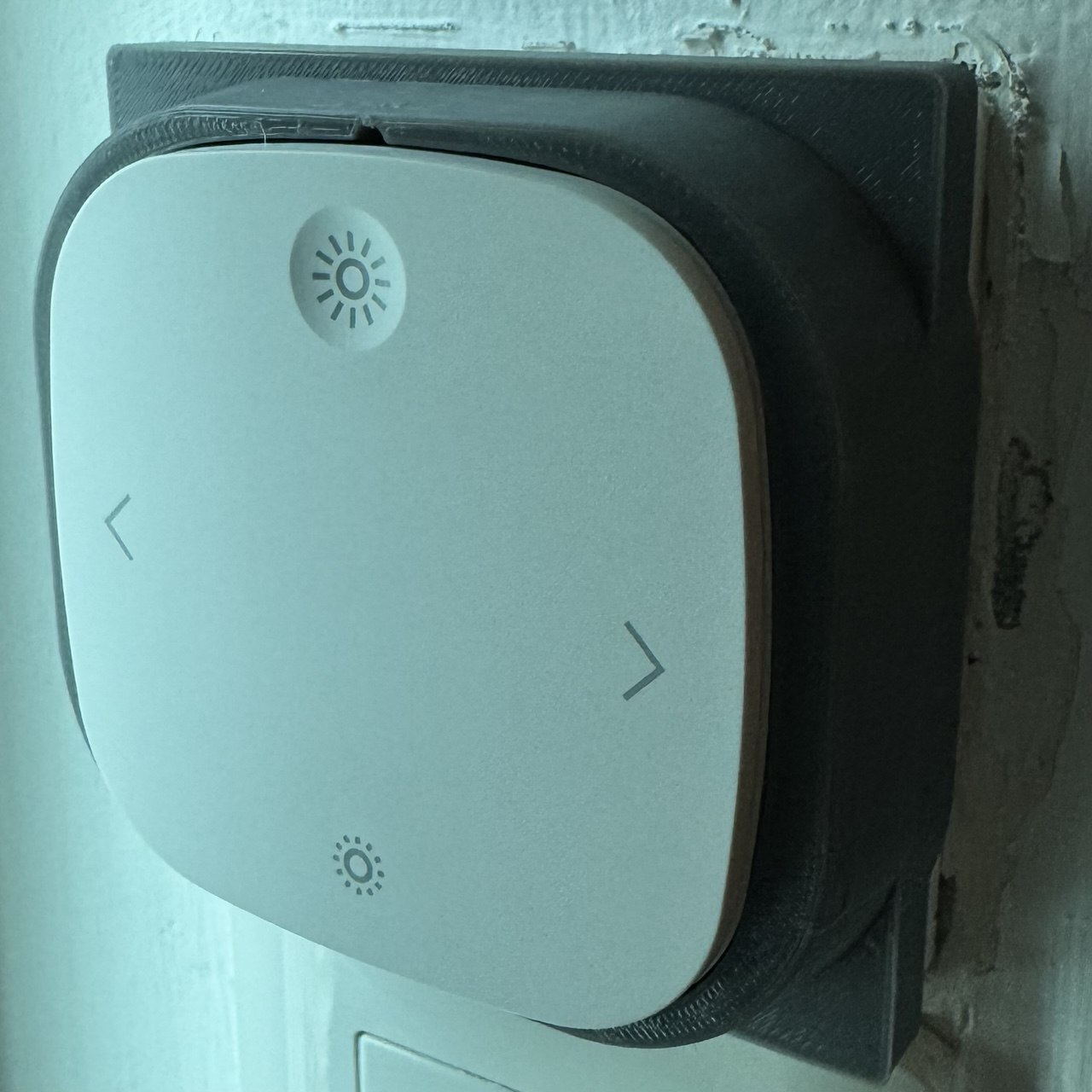 Styrbar UK FacePlate with Clipsal/Schneider Electric covering