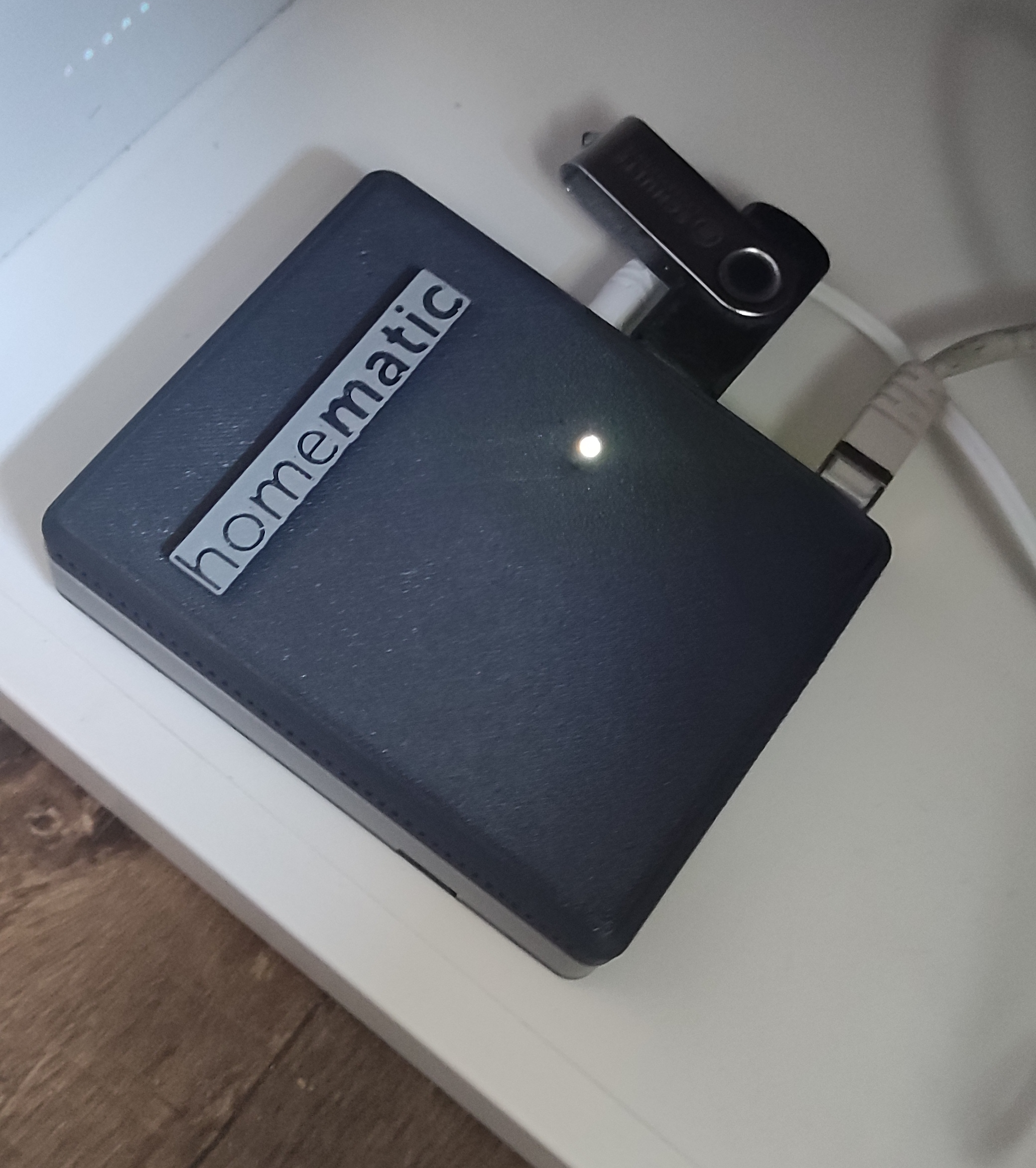 Logosticker for Raspberry Pi 3 Case with Homematic RPI-RF-MOD