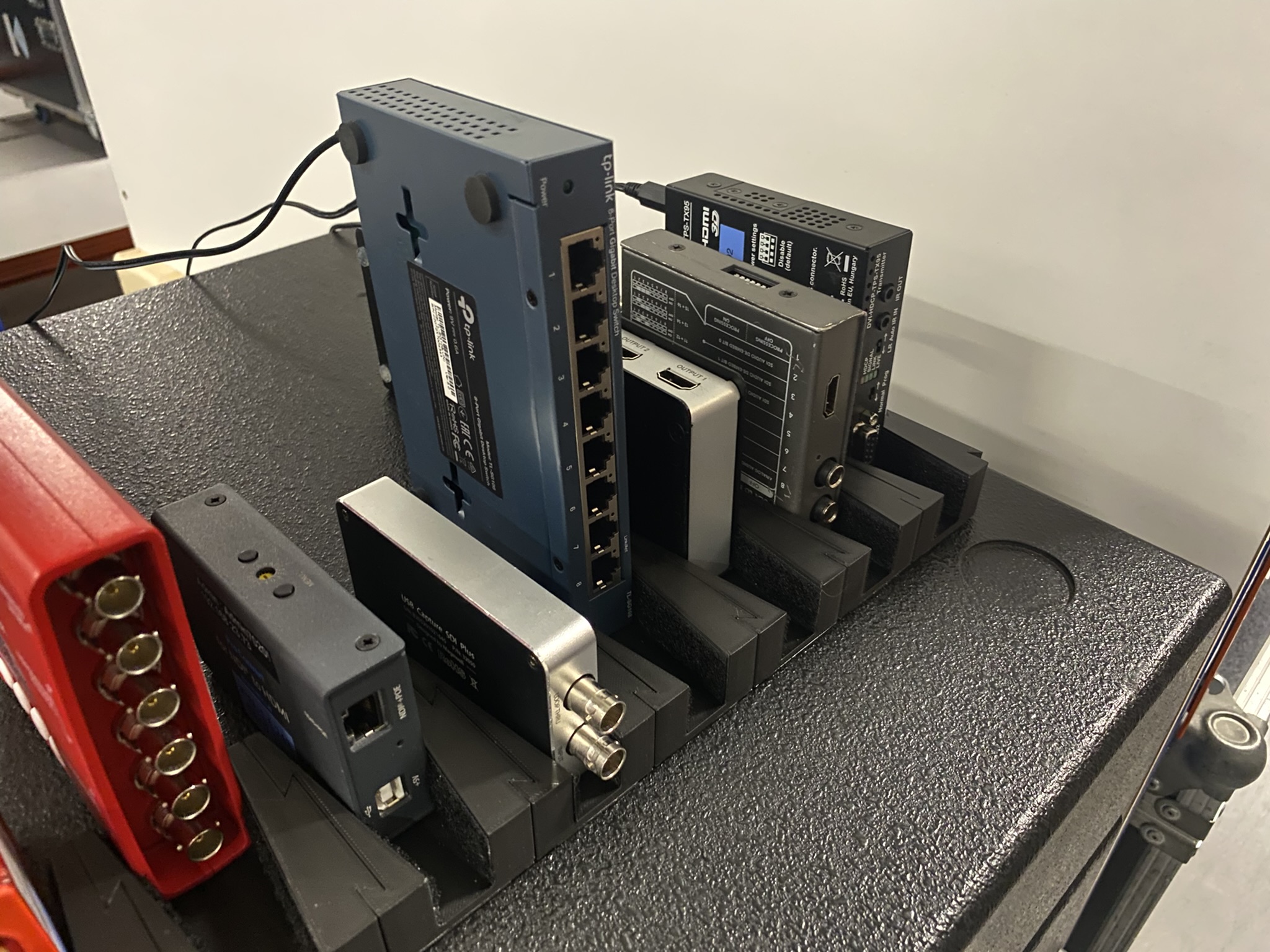 Universal AV Converter stand, for Blackmagic, Decimator, AJA, AVMitrix, Magewell Lightware and many more. — thumbnail 6