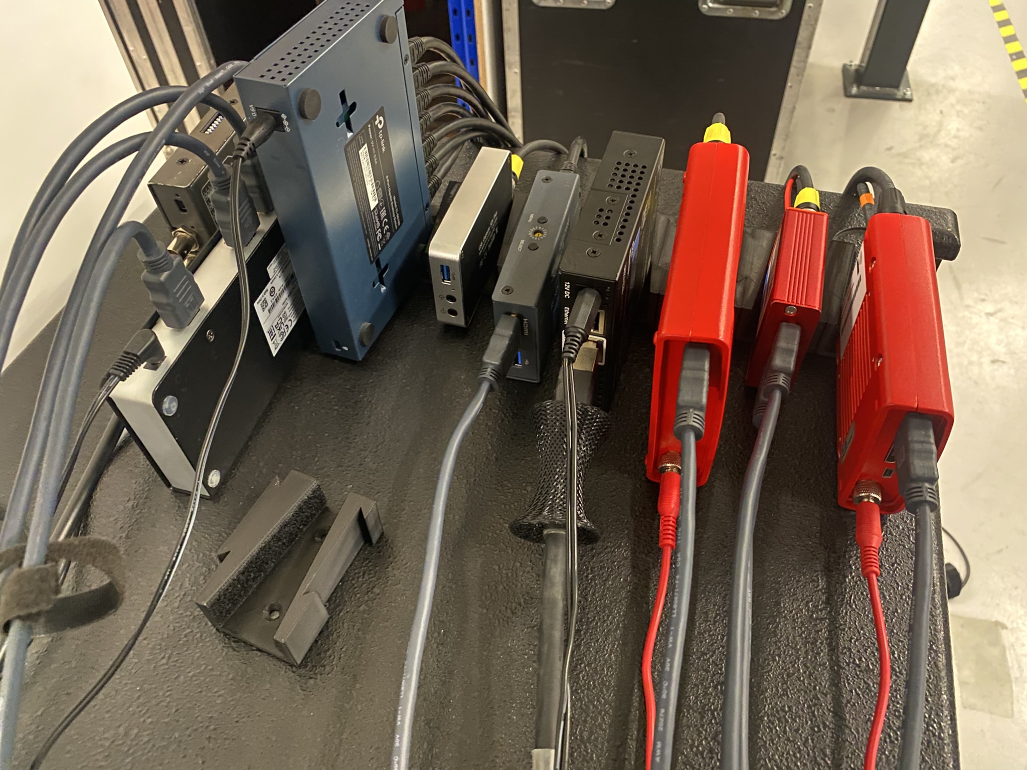 Universal AV Converter stand, for Blackmagic, Decimator, AJA, AVMitrix, Magewell Lightware and many more. — thumbnail 9