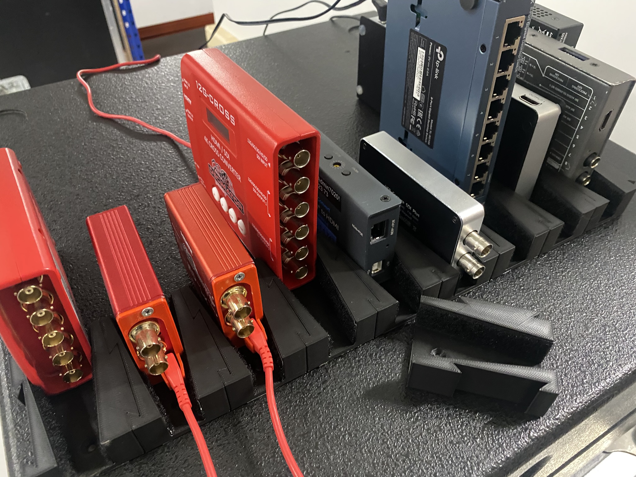 Universal AV Converter stand, for Blackmagic, Decimator, AJA, AVMitrix, Magewell Lightware and many more.