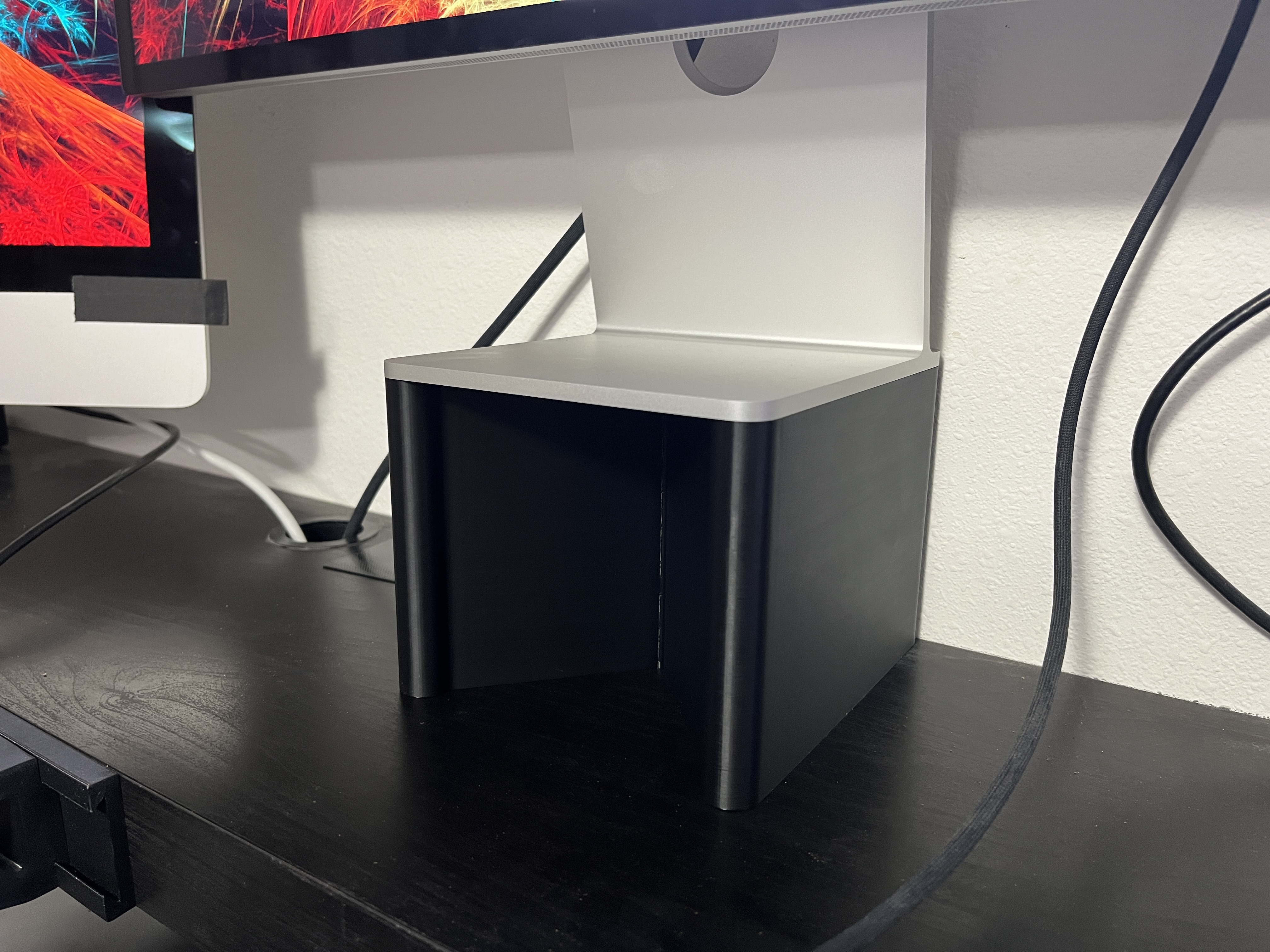 Apple Studio Display Riser Stand