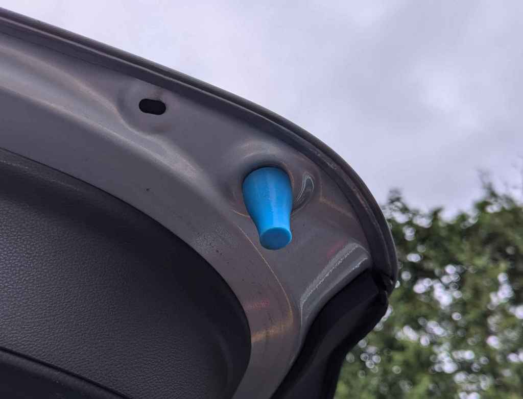 Subaru tailgate rubber stopper (rear gate) 63262