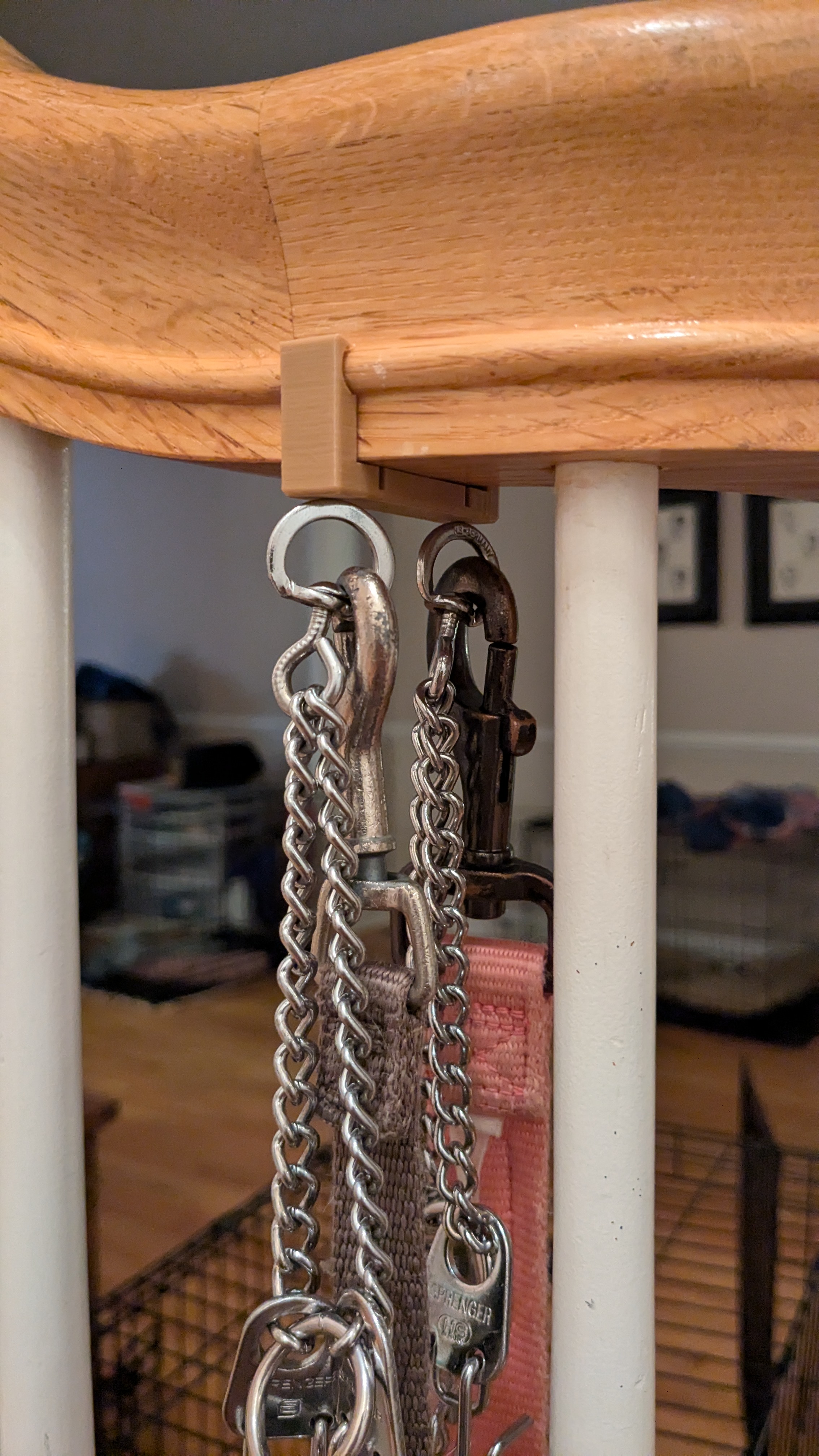 Stealth Magnetic Leash Hangar