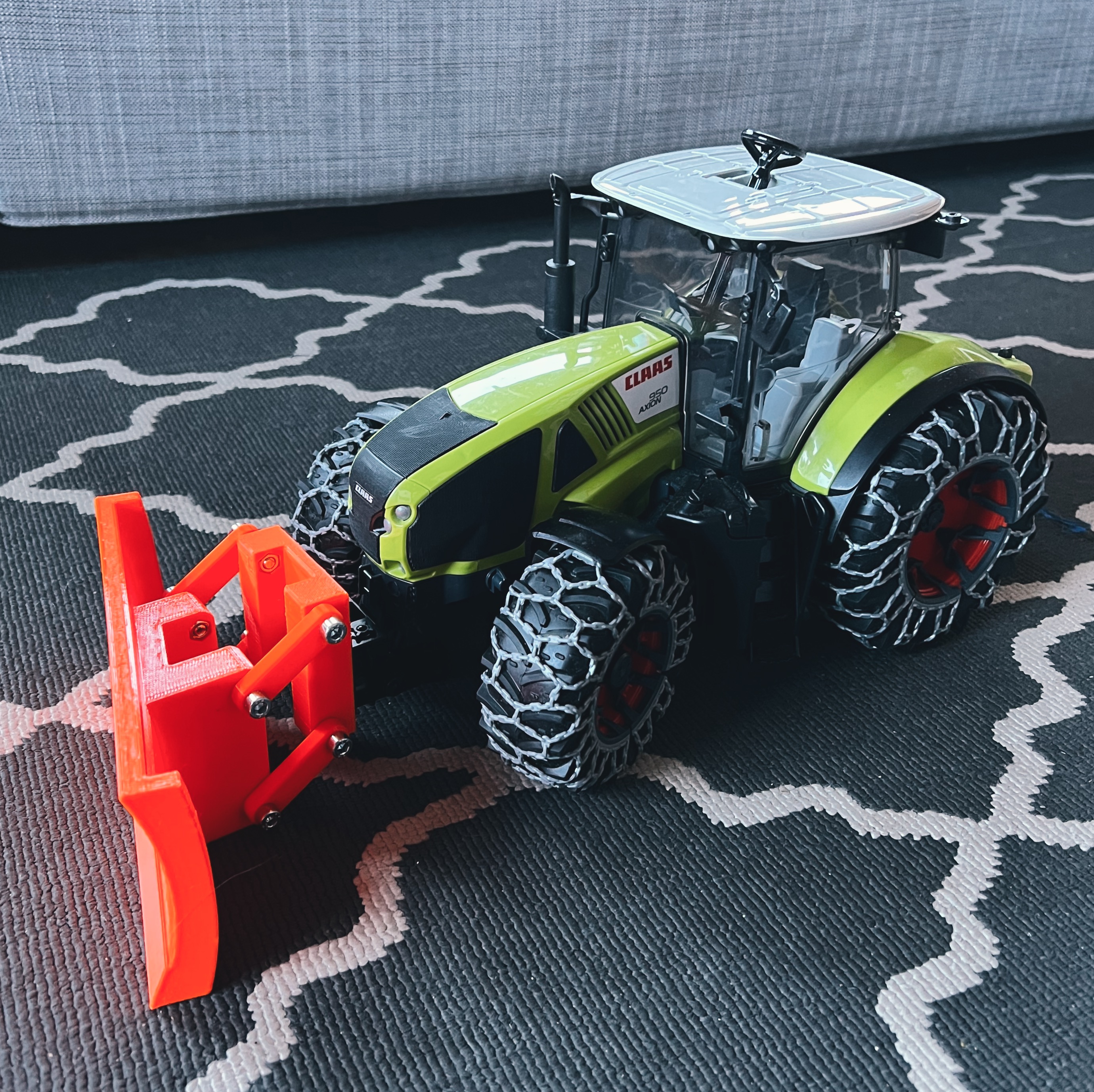 Snow Plow for Bruder tractor by Nordheim Download free STL model