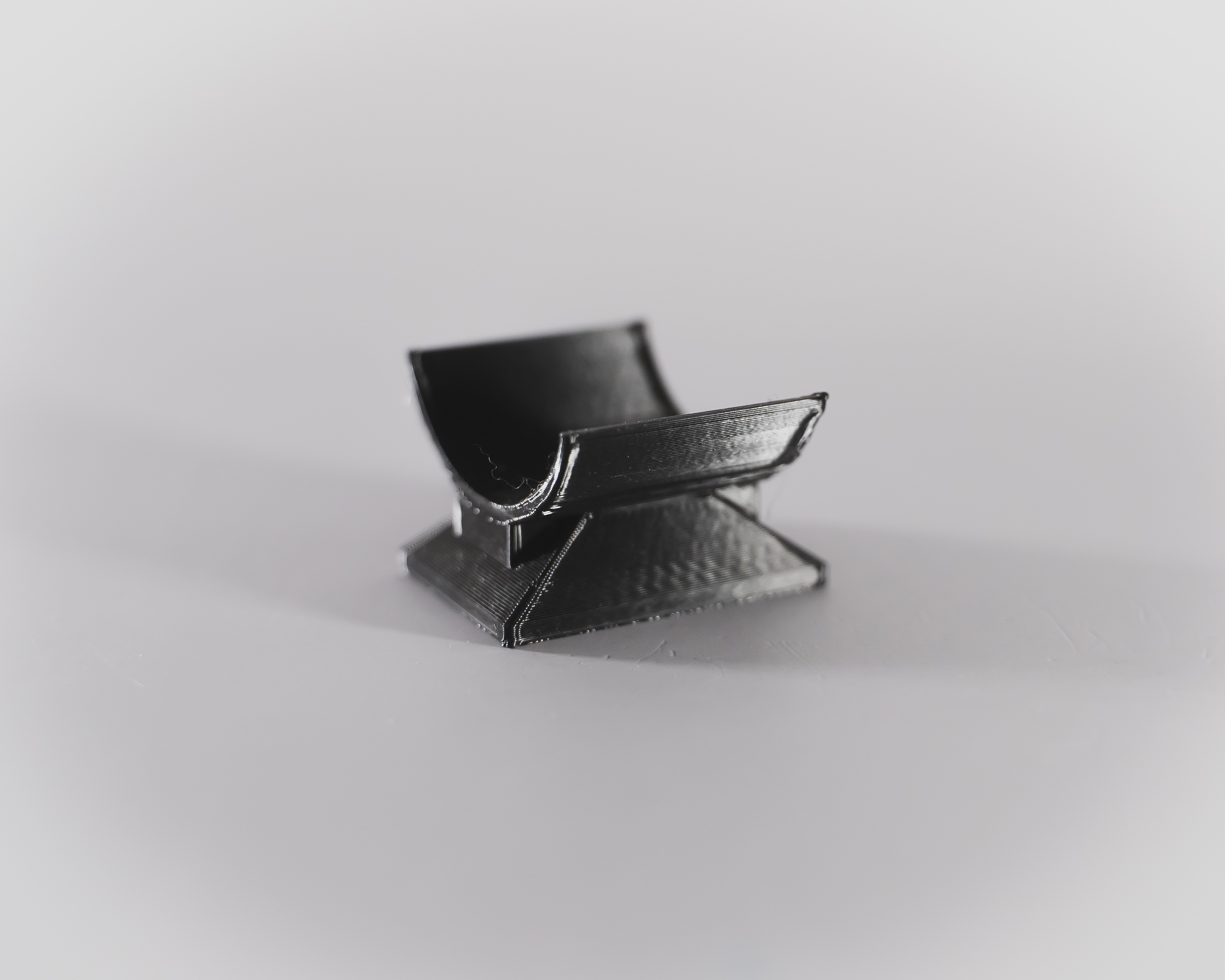 Minimalist Lightsaber Stand