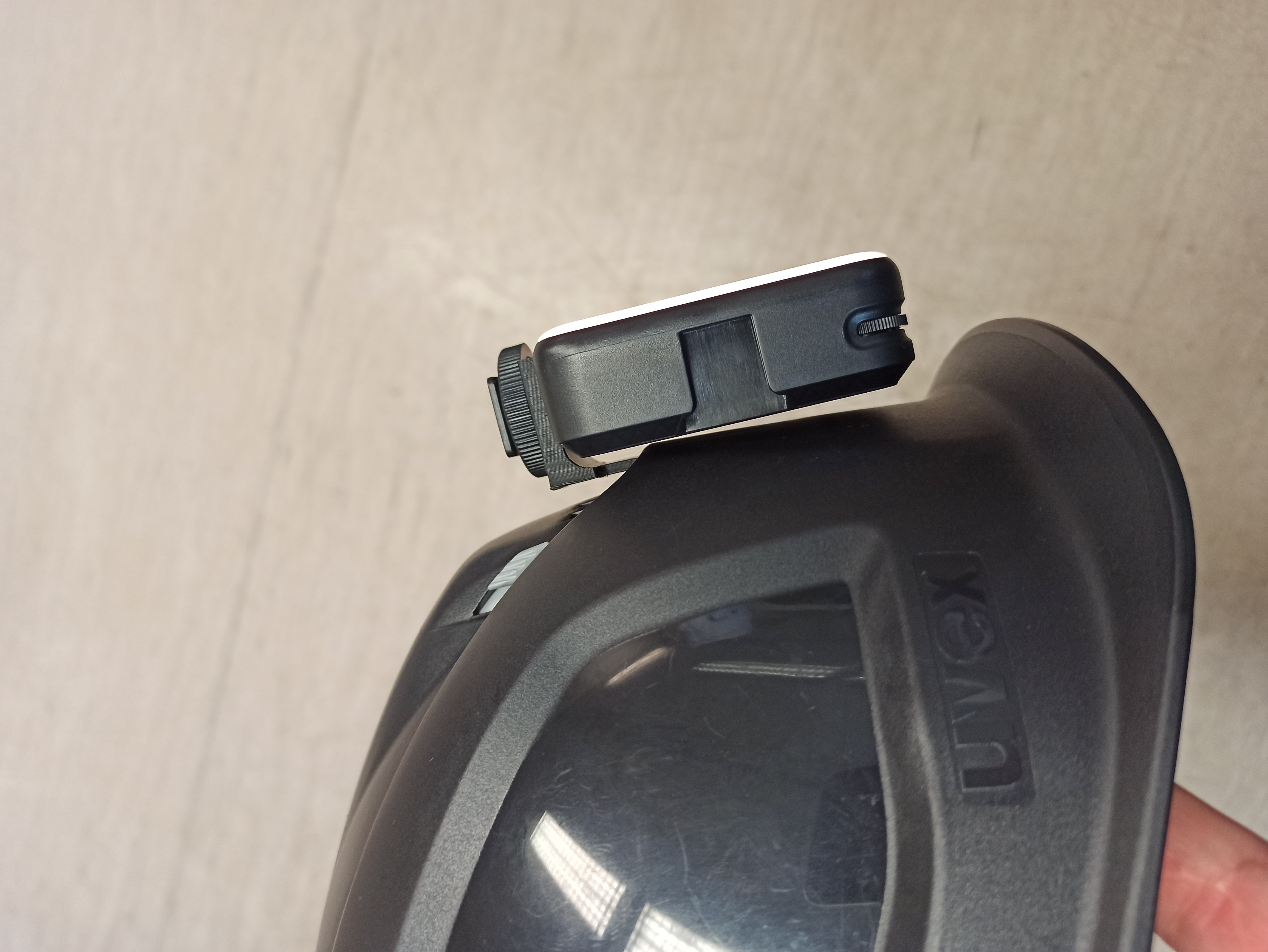 Video light to safety helmet (UVEX) adapter