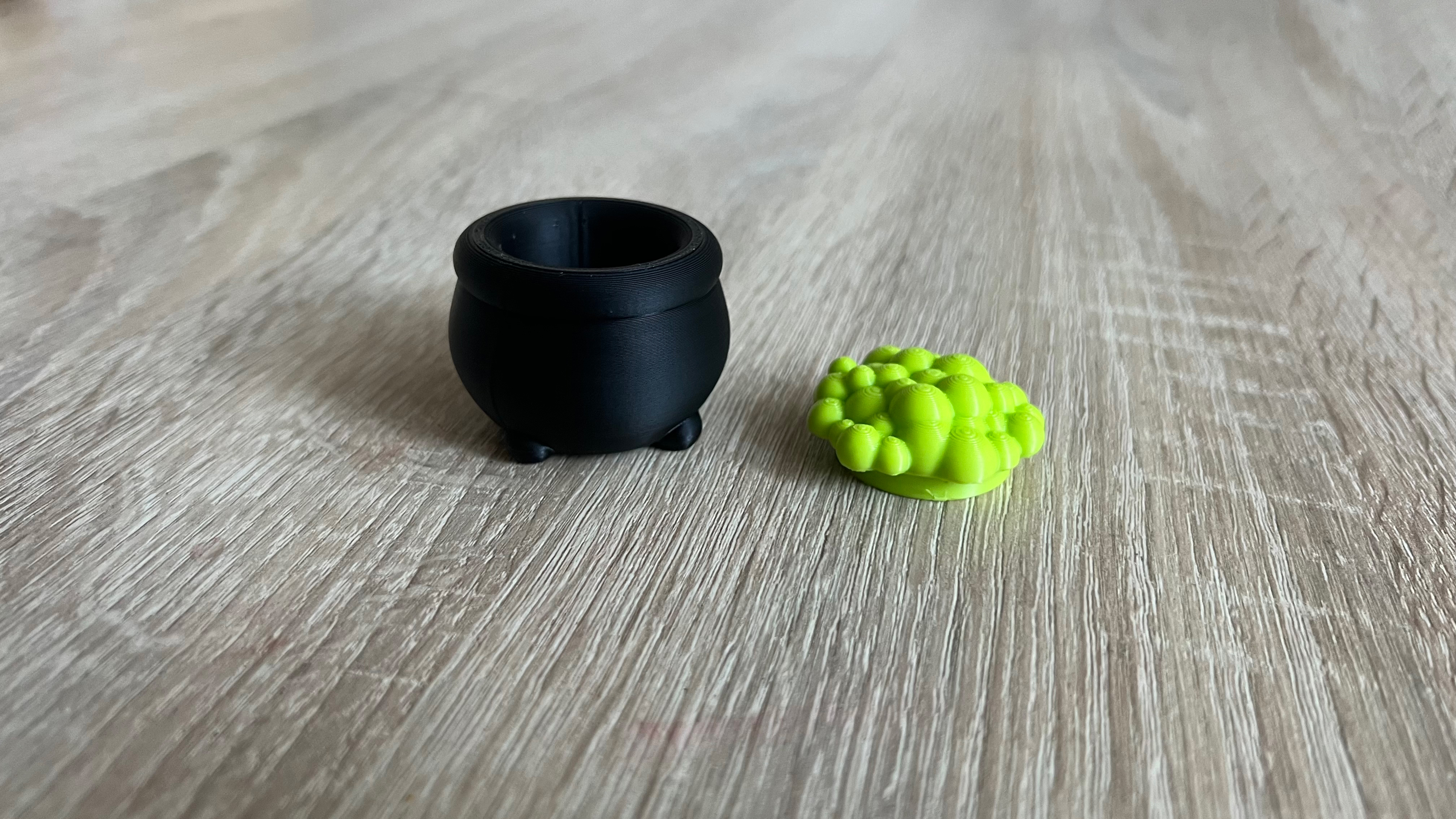 the witchs cauldron — miniatura 2