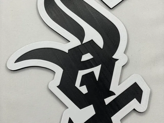White Sox Logo and Keychain