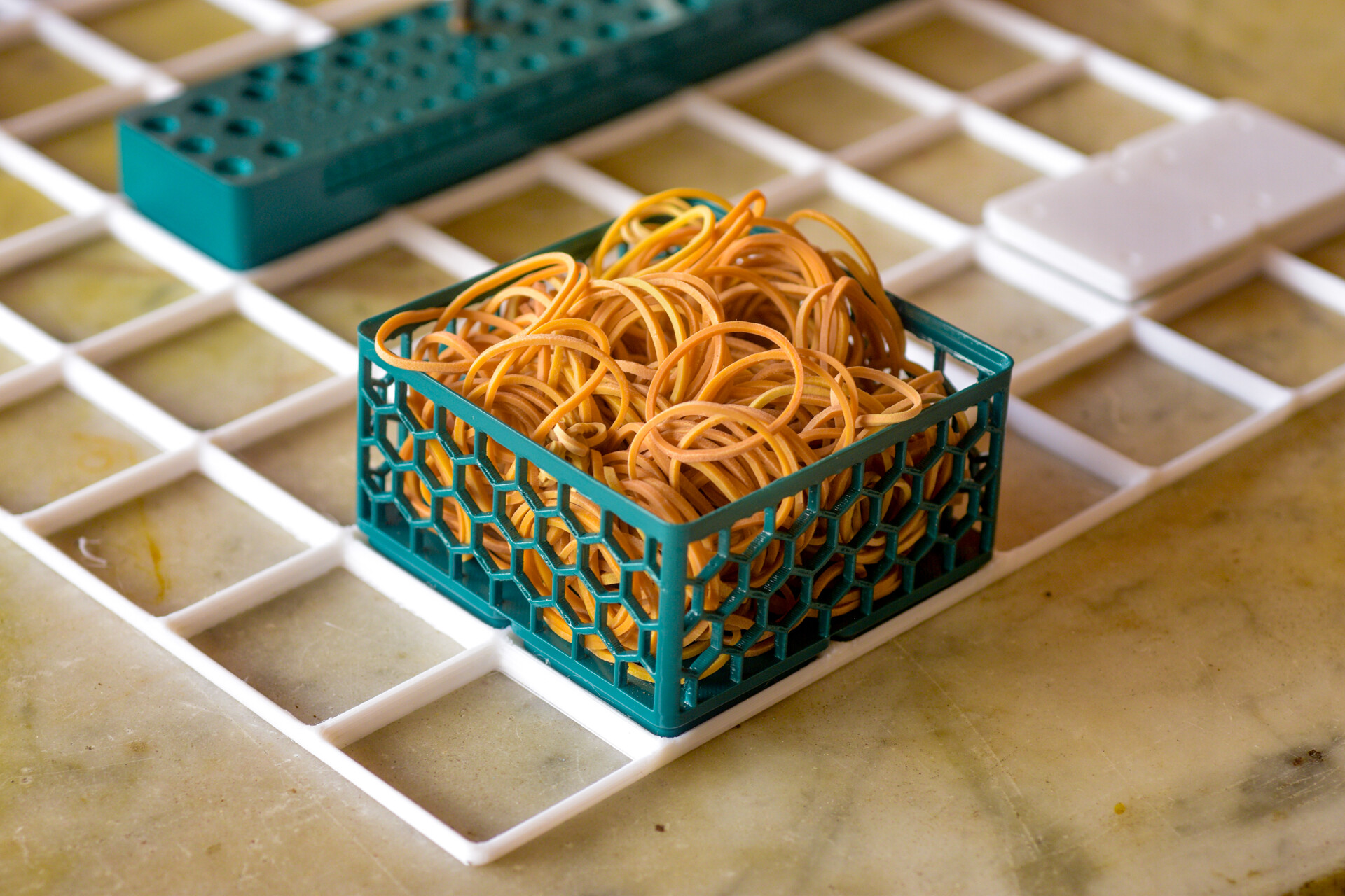 Honeycomb 2x2 5U Gridfinity Bin (ACAD included)