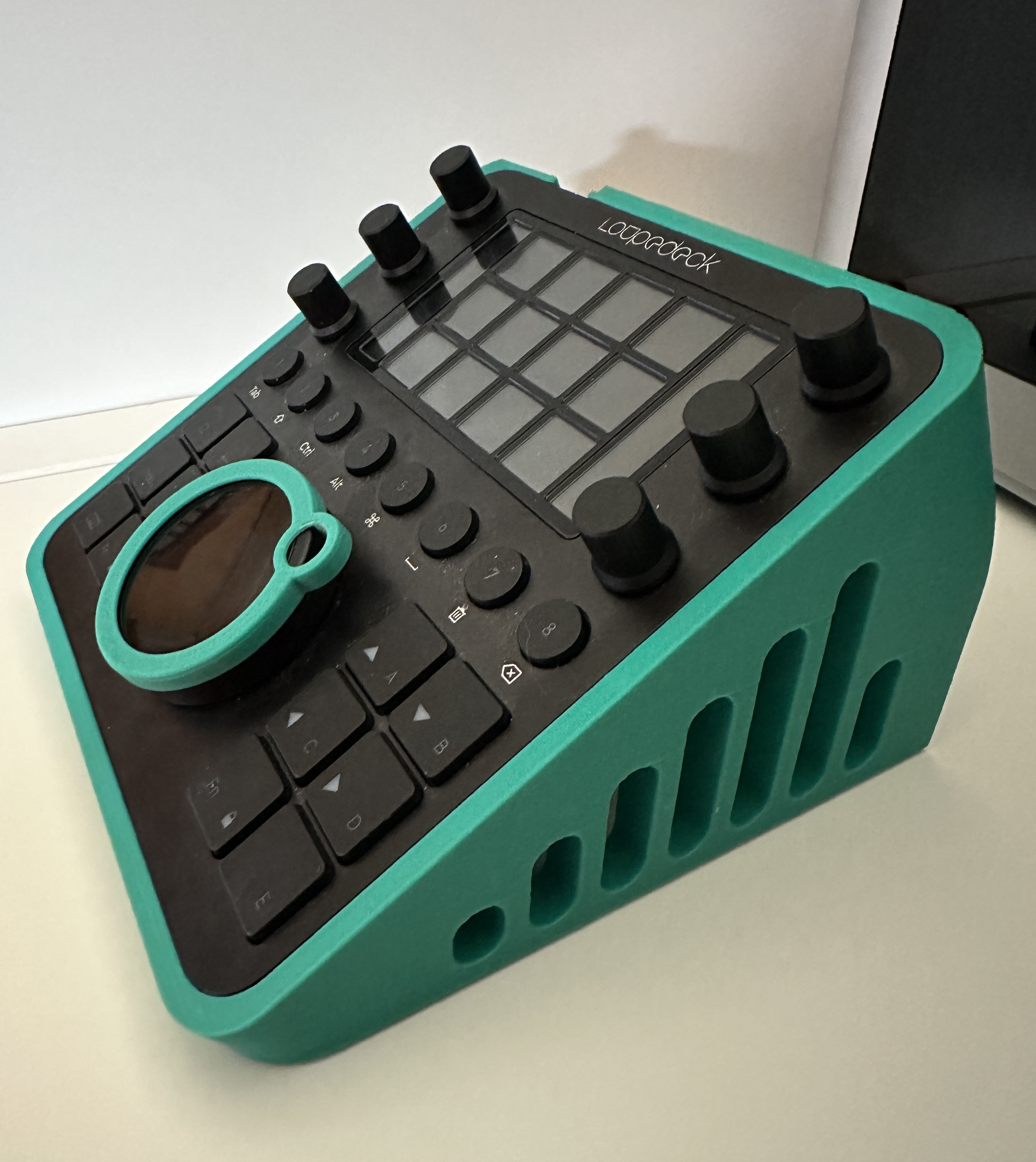 Loupedeck CT Ständer